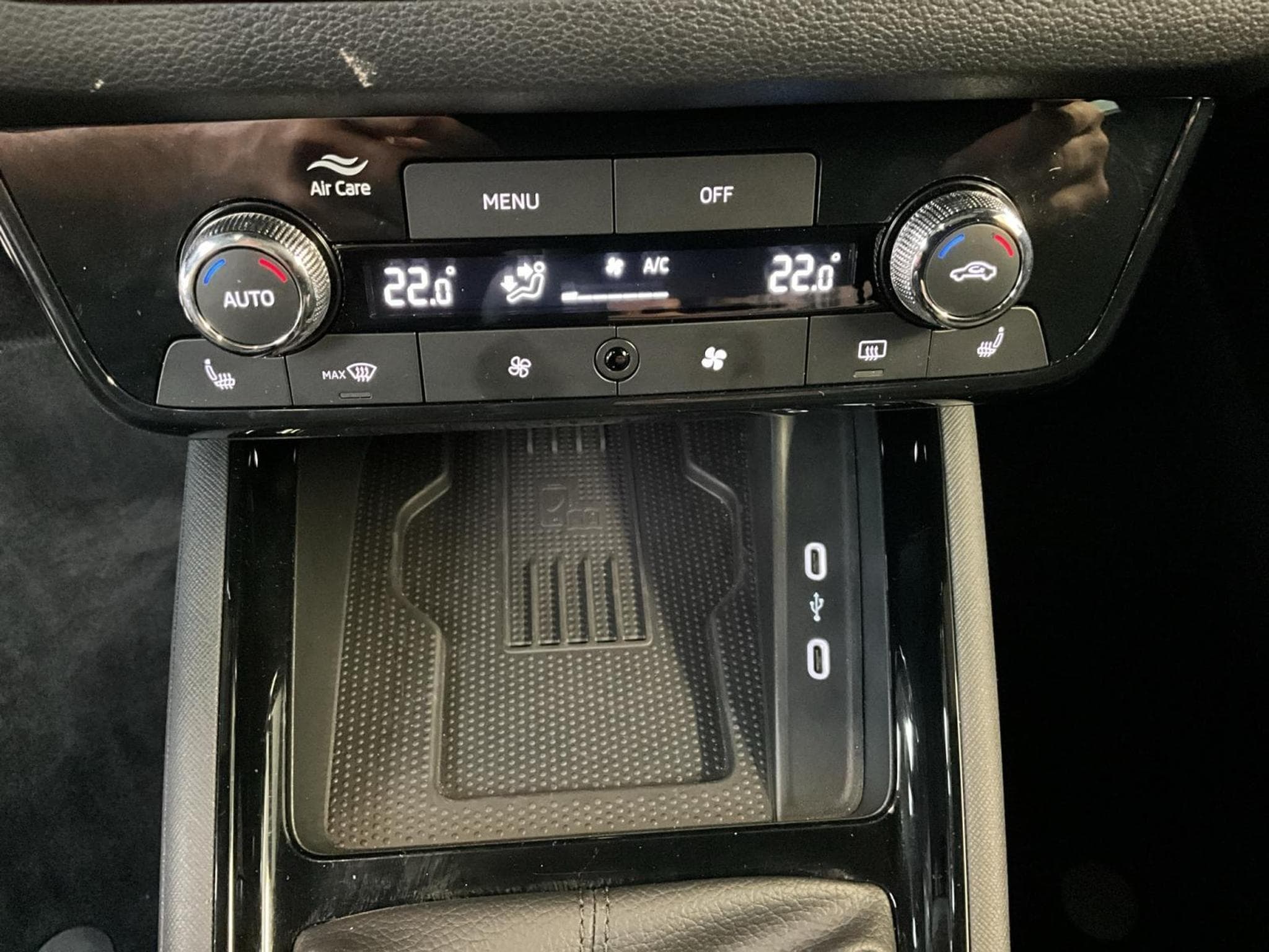 Skoda Scala Monte-Carlo+BVM+Led+Navi (2025) - Photo 15