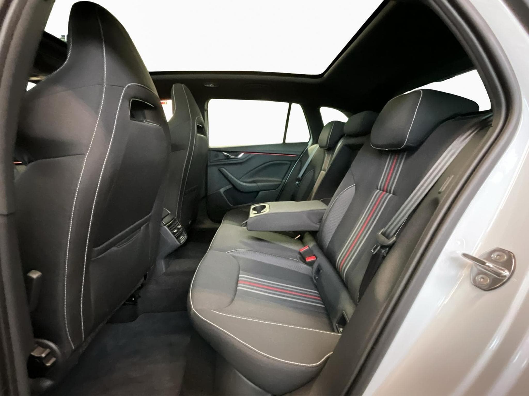 Skoda Scala Monte-Carlo+BVM+Led+Navi (2025) - Photo 19