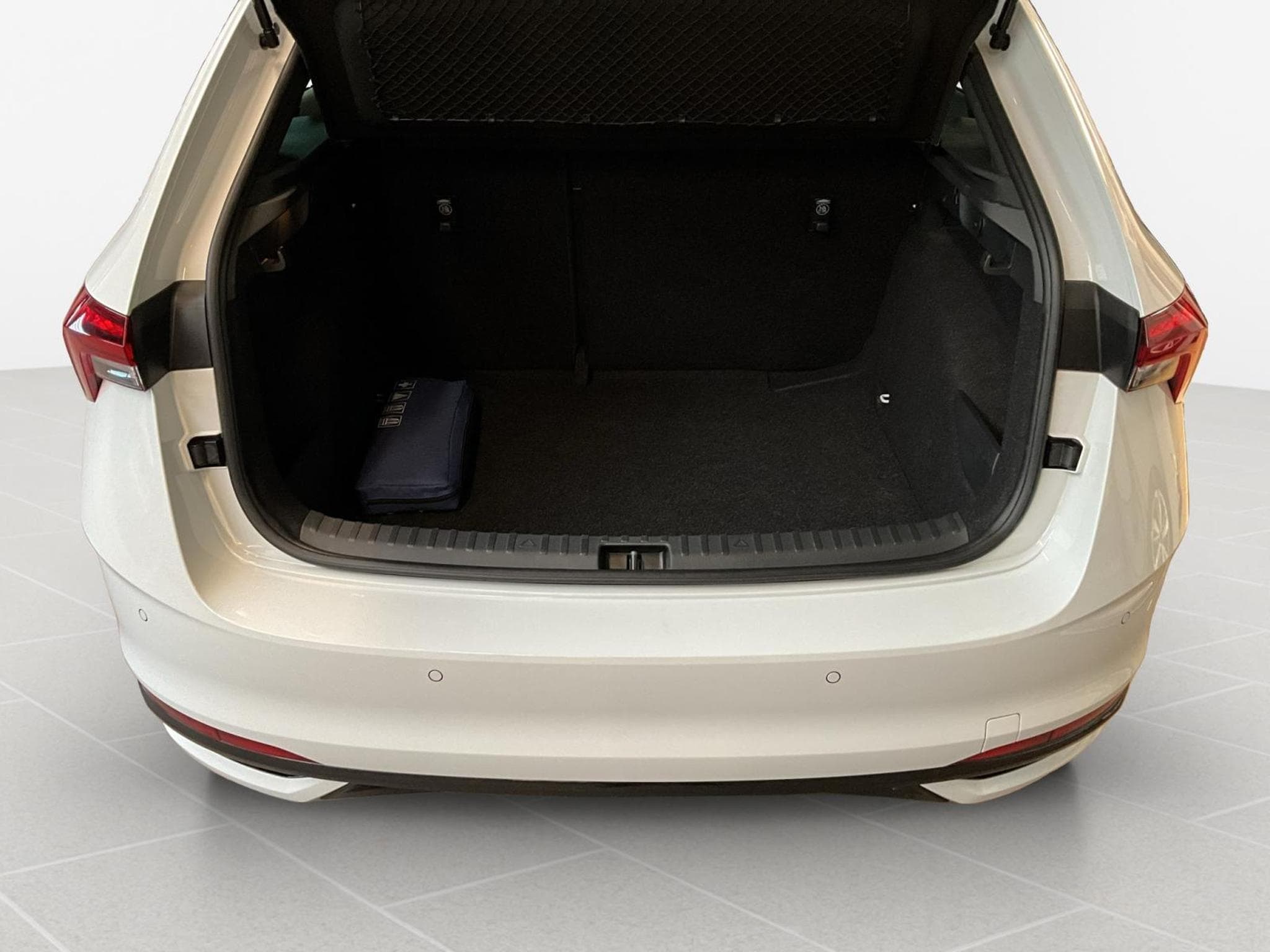 Skoda Scala Monte-Carlo+BVM+Led+Navi (2025) - Photo 21