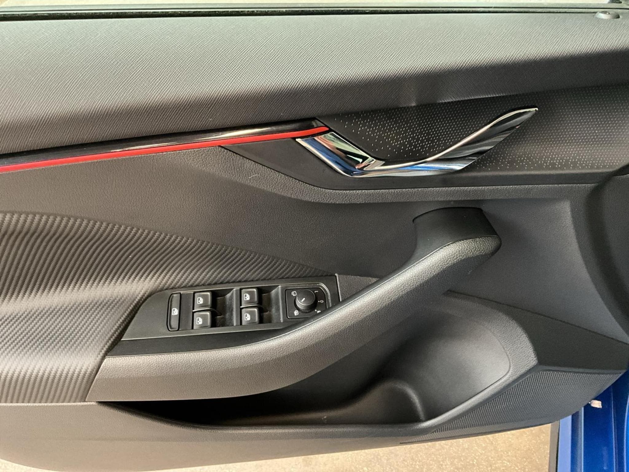 Skoda Kamiq Monte-Carlo+DSG+Led+Pano+Navi+DAB+ (2025) - Photo 14