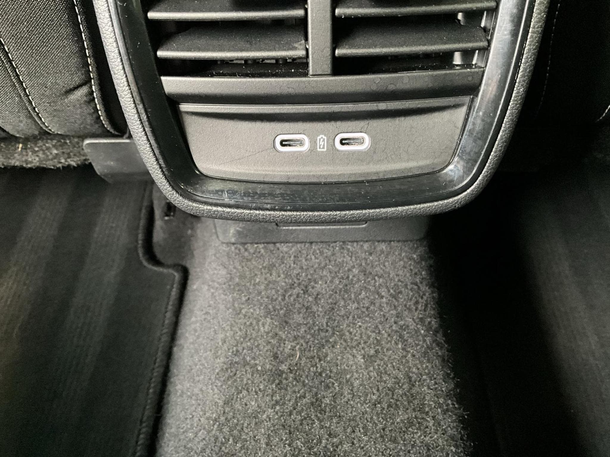 Skoda Kamiq Monte-Carlo+DSG+Led+Pano+Navi+DAB+ (2025) - Photo 21