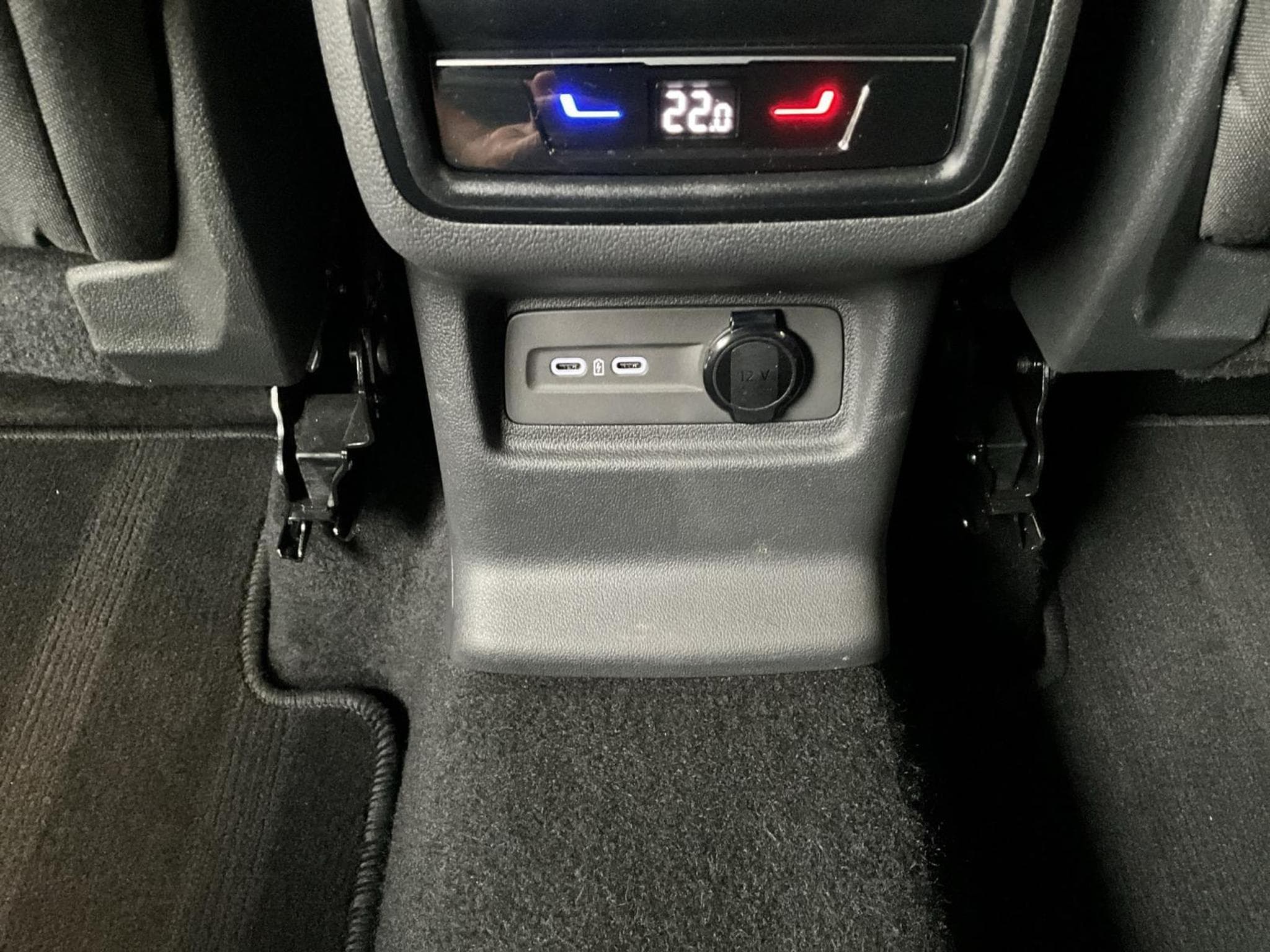 Skoda Kodiaq Selection+DSG+RearView+Navi+LED+digi (2025) - Foto 18