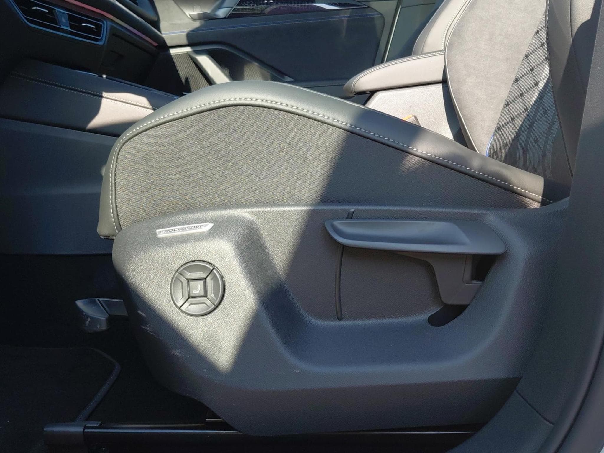 VW Tayron R-Line (2026) - Photo 20