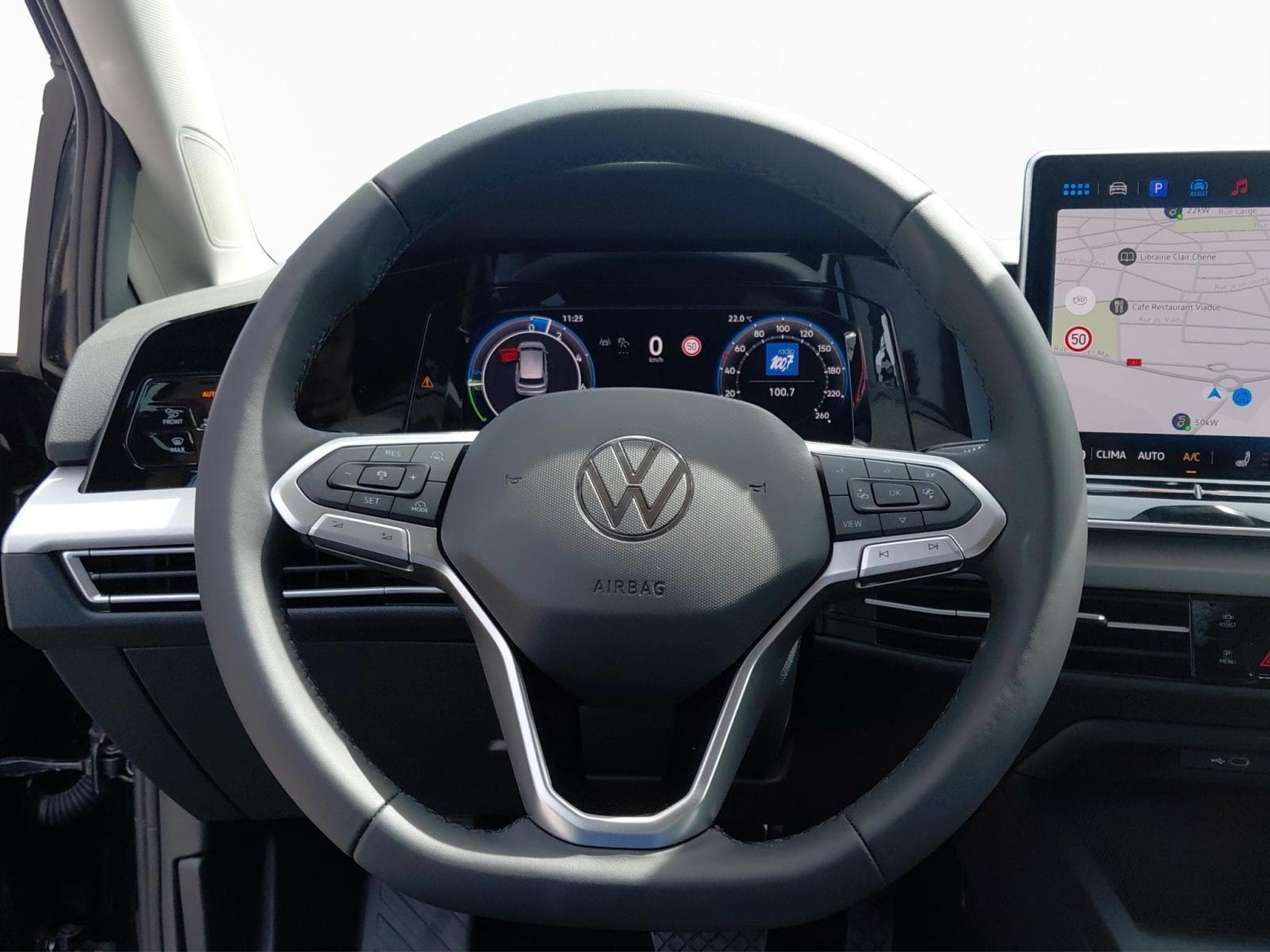 VW Golf Life (2026) - Photo 12