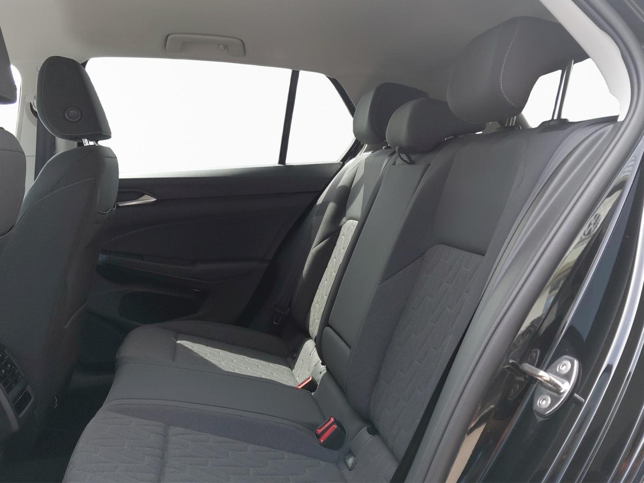 VW Golf Life (2026) - Photo 18