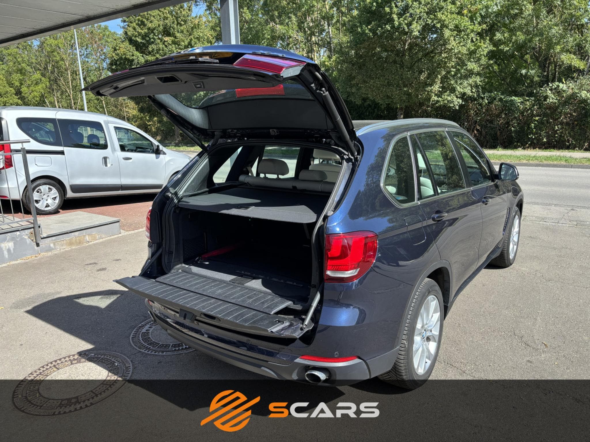 BMW X5 35i XDRIVE 306CV (2016) - Photo 11
