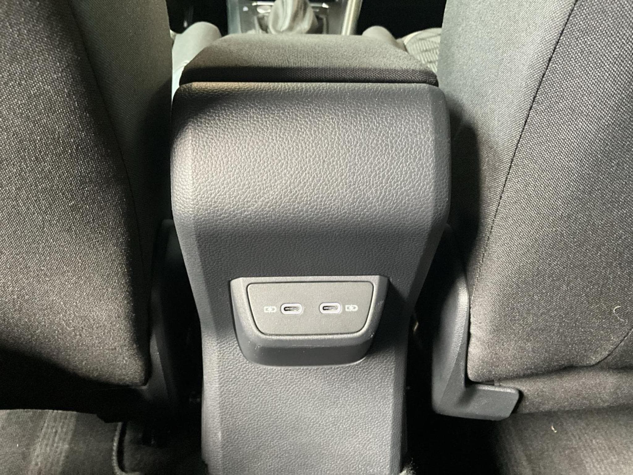 VW Taigo R-Line+DSG+P:Top+Keyless+IQ-Light (2024) - Foto 19