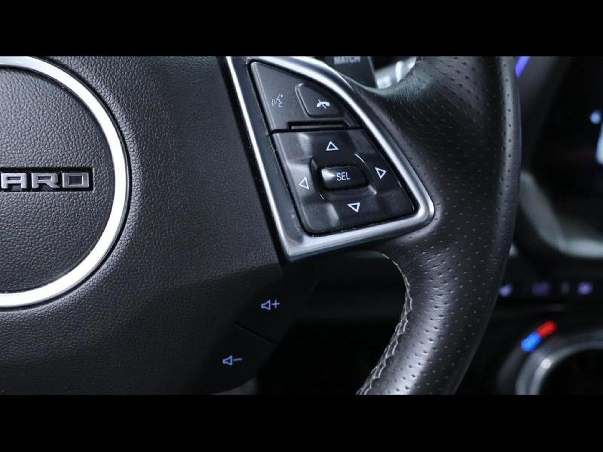 Chevrolet Camaro coupe 6.2 V8 453ch 50th anniversary boite manuelle (2018) - Photo 23