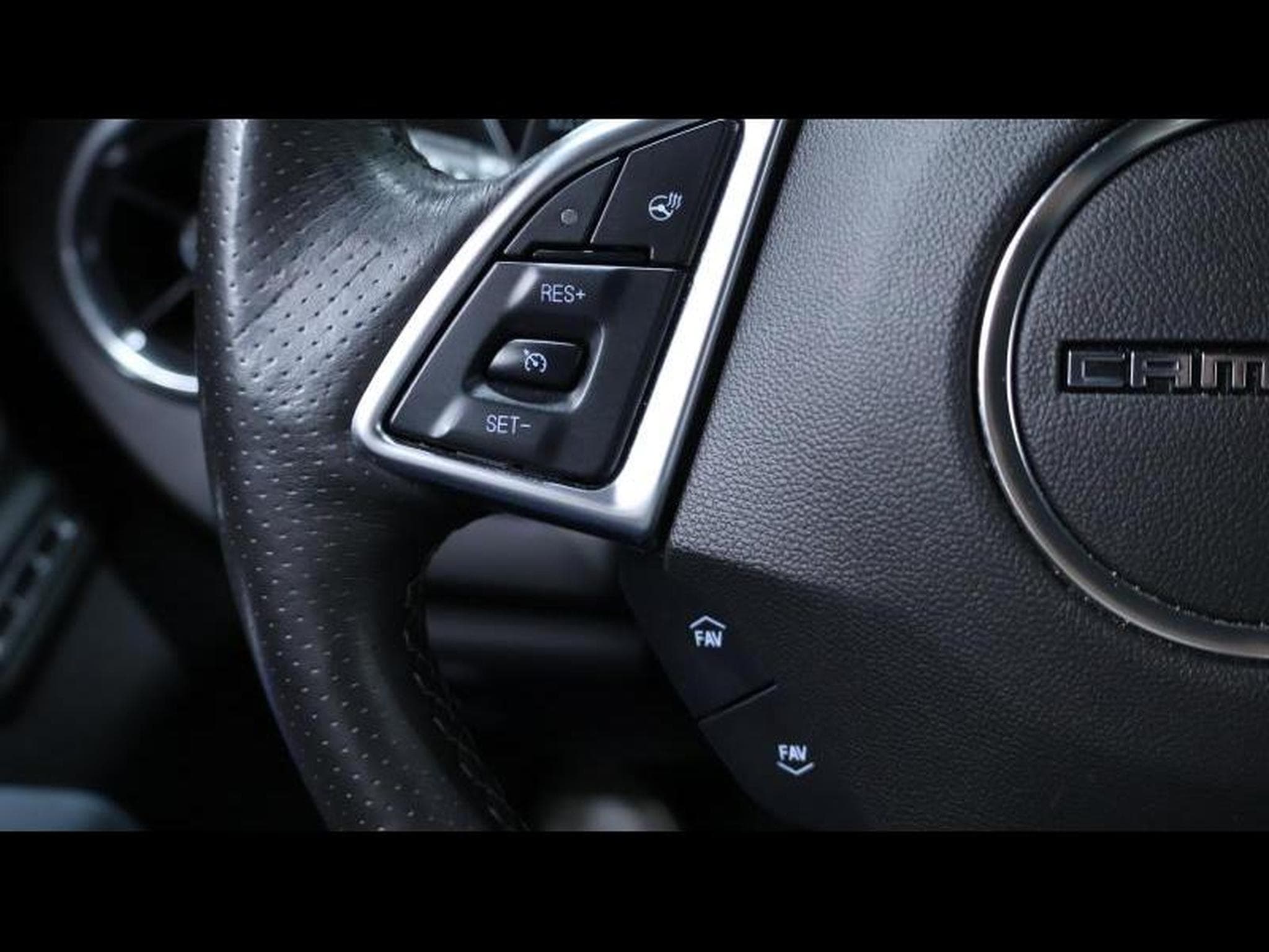 Chevrolet Camaro coupe 6.2 V8 453ch 50th anniversary boite manuelle (2018) - Photo 22