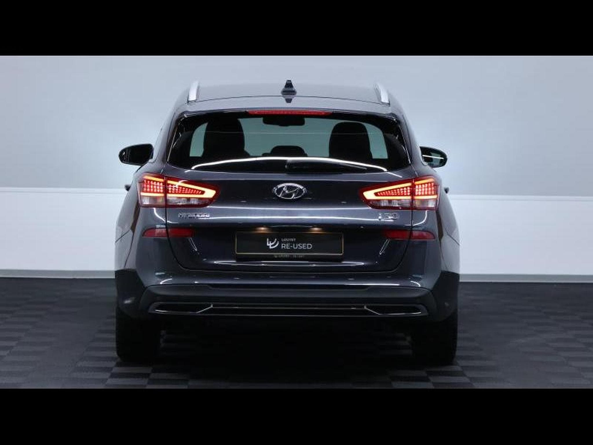 Hyundai i30 CW 1.5T-GDi 48V MHEV DCT7 (2021) - Photo 6