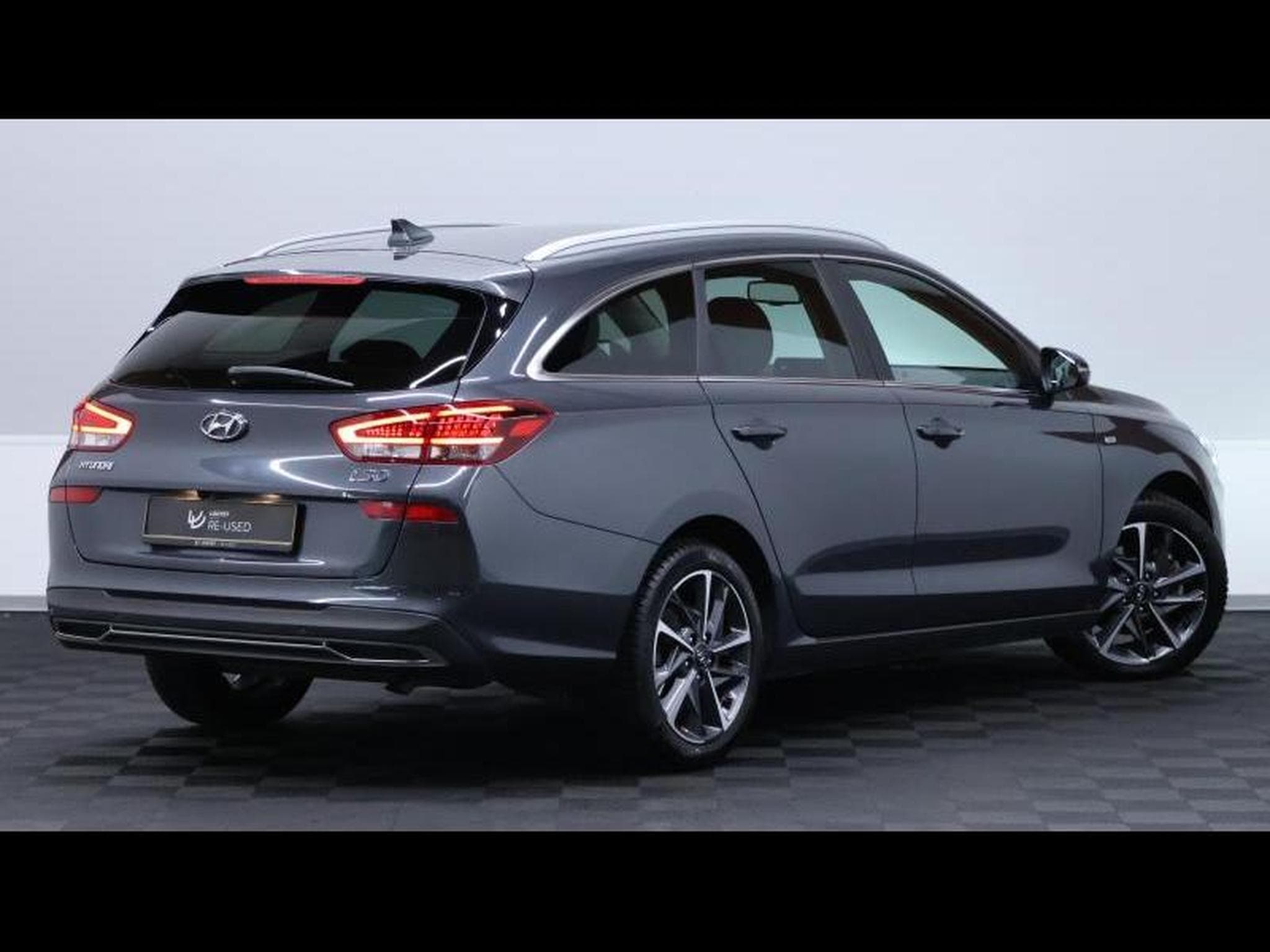 Hyundai i30 CW 1.5T-GDi 48V MHEV DCT7 (2021) - Photo 5