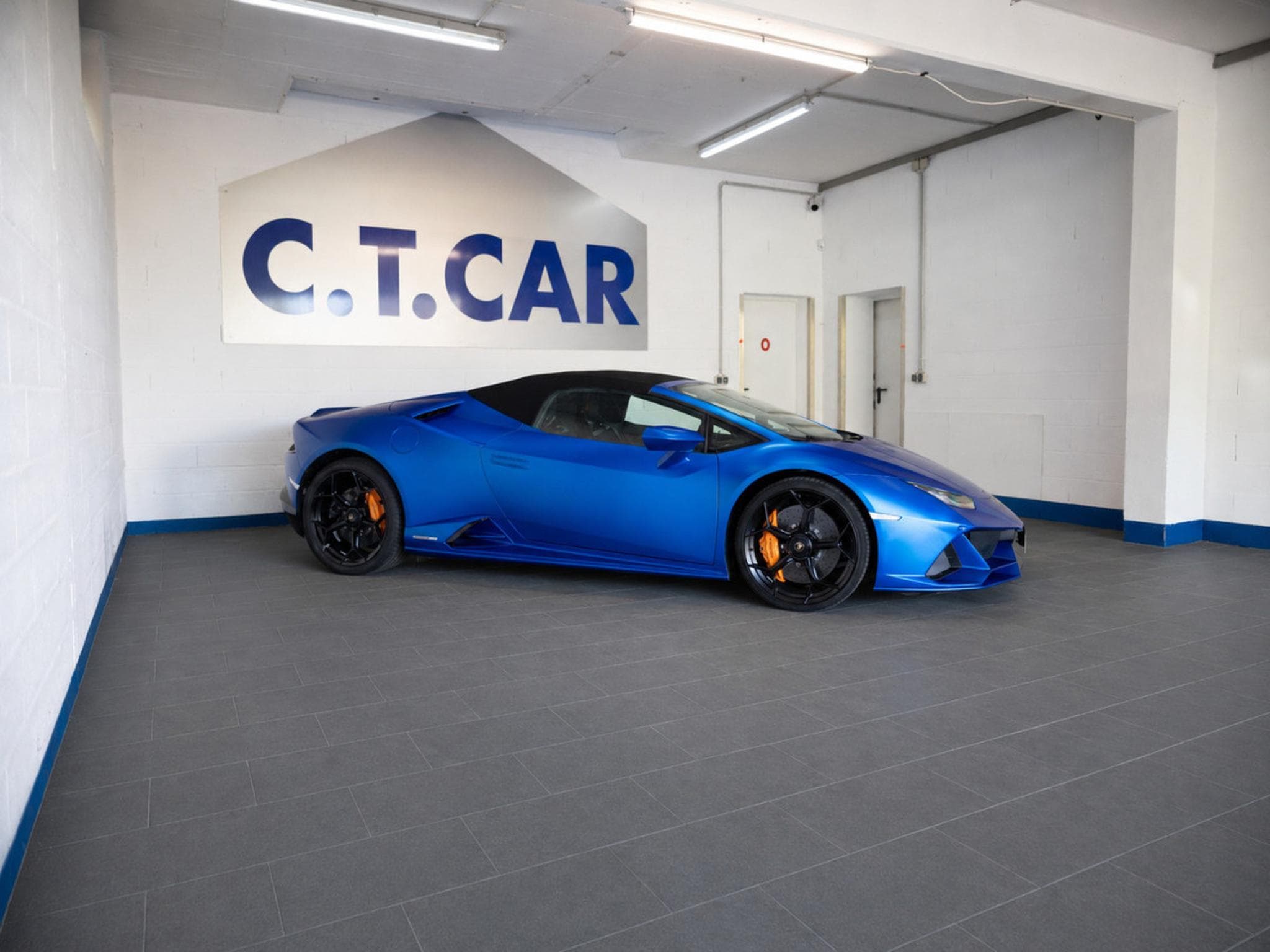Lamborghini Huracán EVO Spyder Lifting System - VOLL (2022) - Photo 3