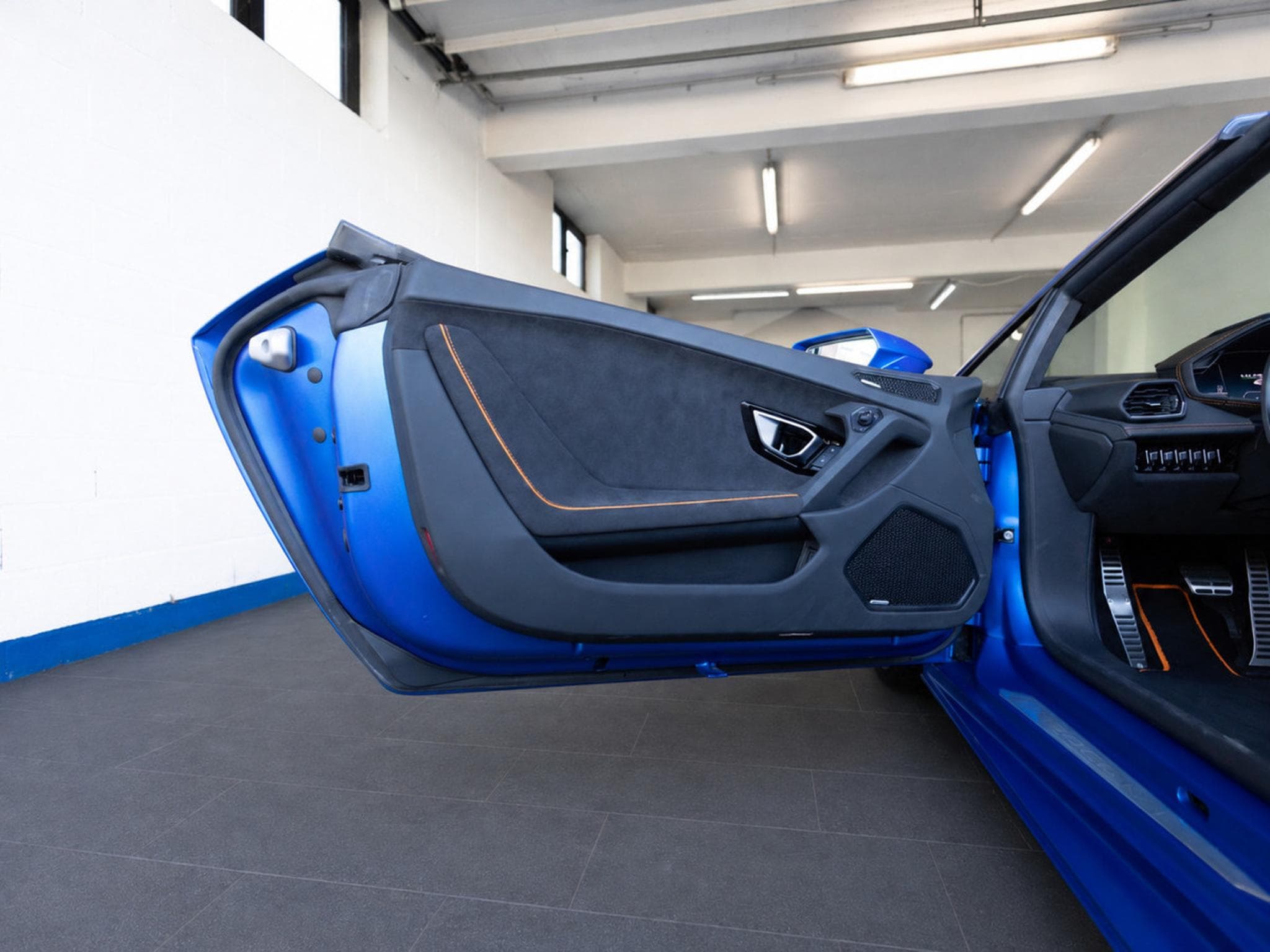 Lamborghini Huracán EVO Spyder Lifting System - VOLL (2022) - Photo 12