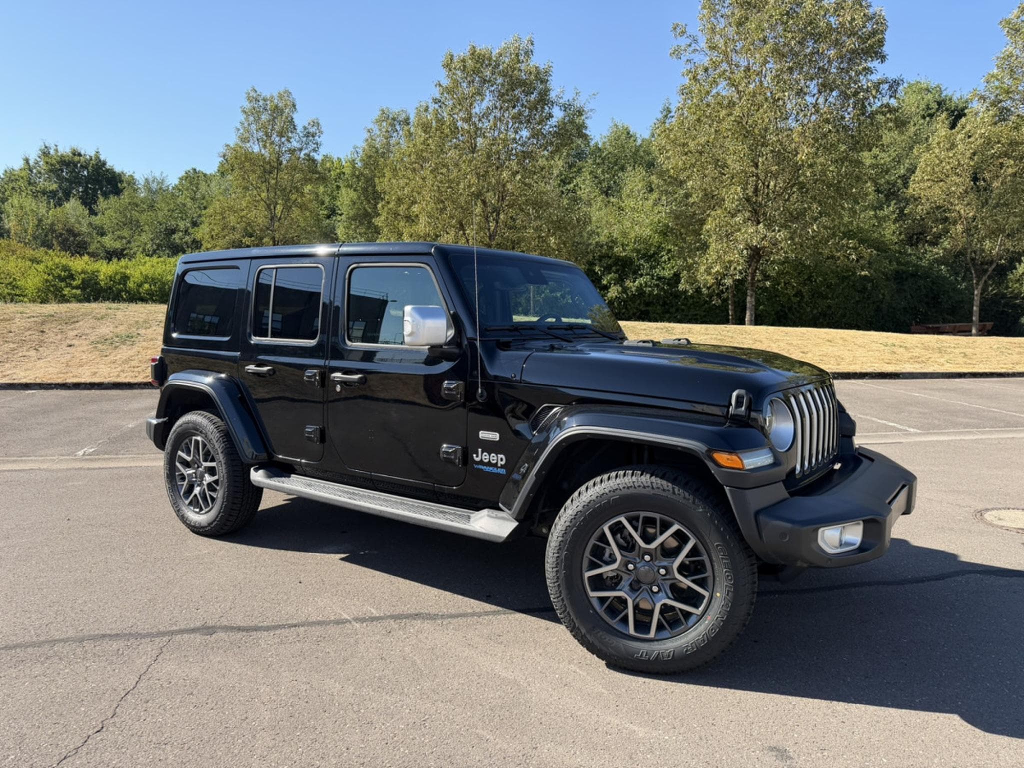 Jeep Wrangler 2.0  PHEV 272cv  UNLIMITED (2022) - Photo 3