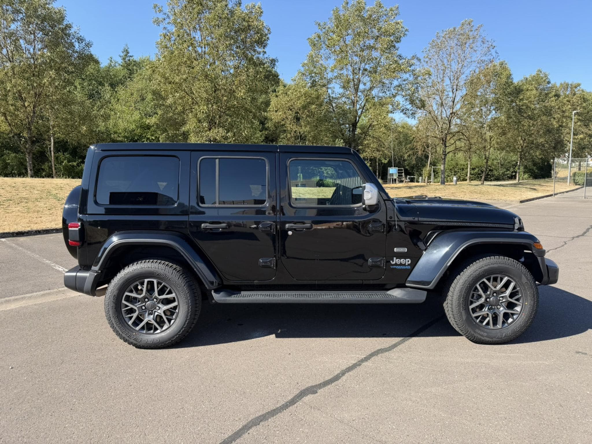 Jeep Wrangler 2.0  PHEV 272cv  UNLIMITED (2022) - Photo 4