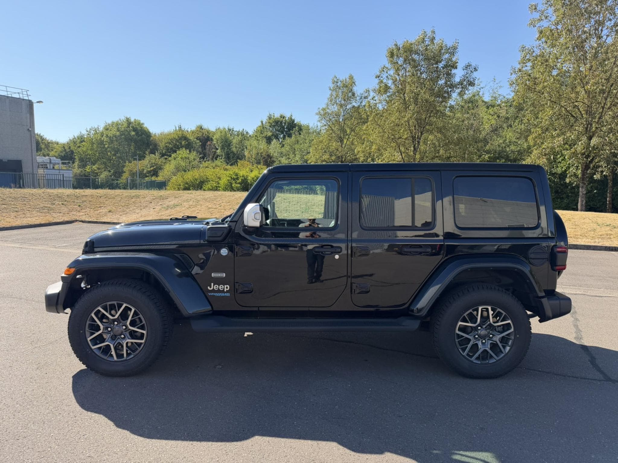 Jeep Wrangler 2.0  PHEV 272cv  UNLIMITED (2022) - Photo 8