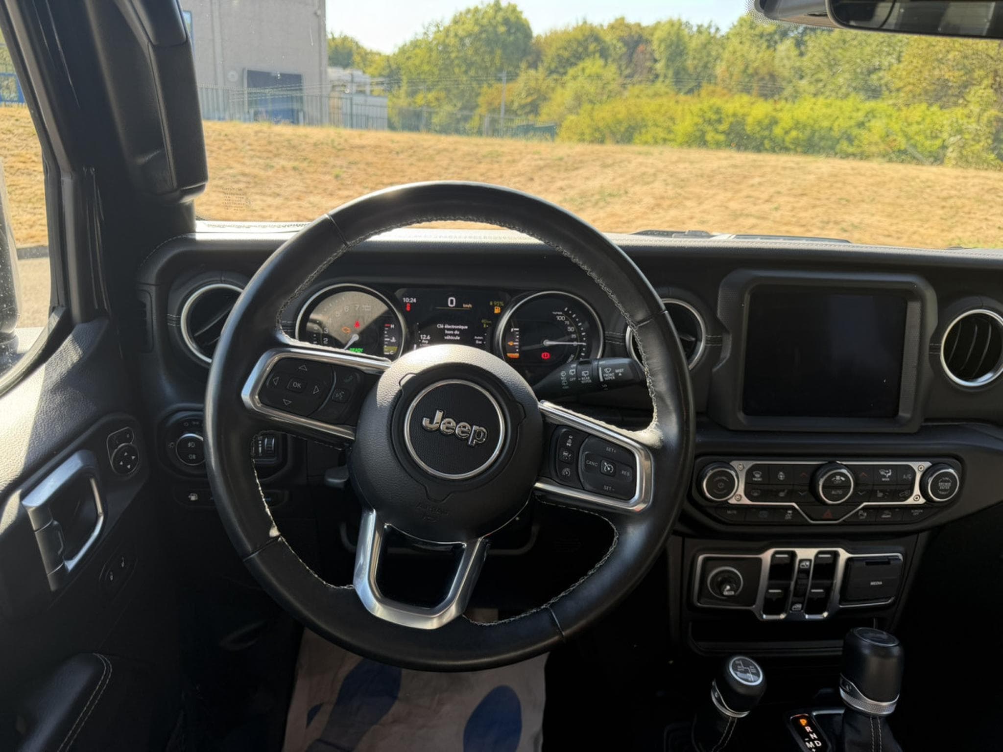 Jeep Wrangler 2.0  PHEV 272cv  UNLIMITED (2022) - Photo 11