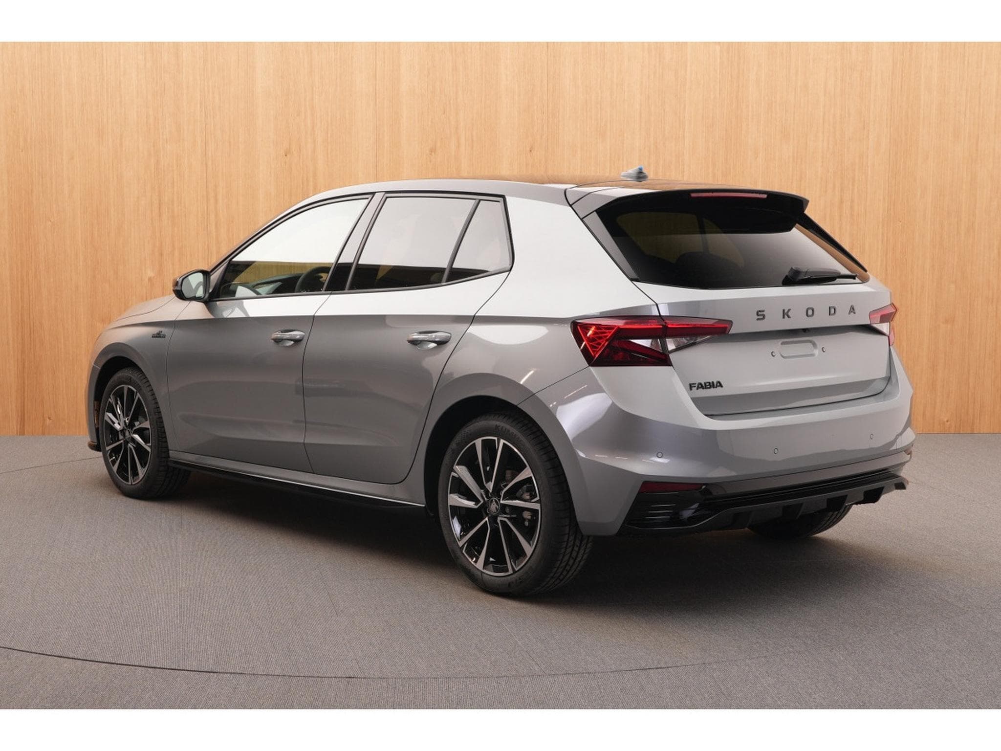 Skoda Fabia Monte Carlo 1.0 TSI 85kW-116CV DSG7 - Garantie 5 ans/100.000 (2026) - Photo 9