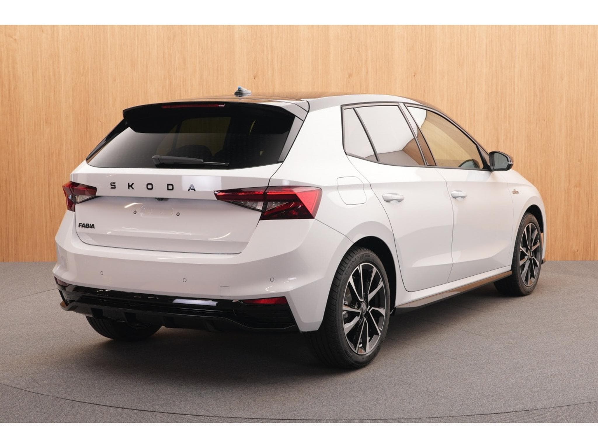 Skoda Fabia Monte Carlo 1.5 TSI 110kW-150CV DSG7 -  Garantie 5 ans/100.0 (2026) - Photo 6
