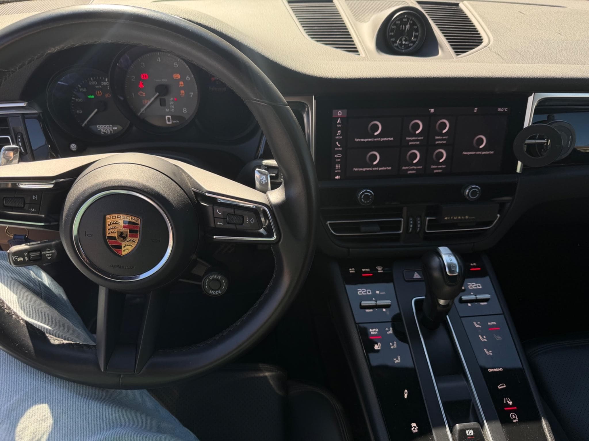 Porsche Macan S (2022) - Photo 7
