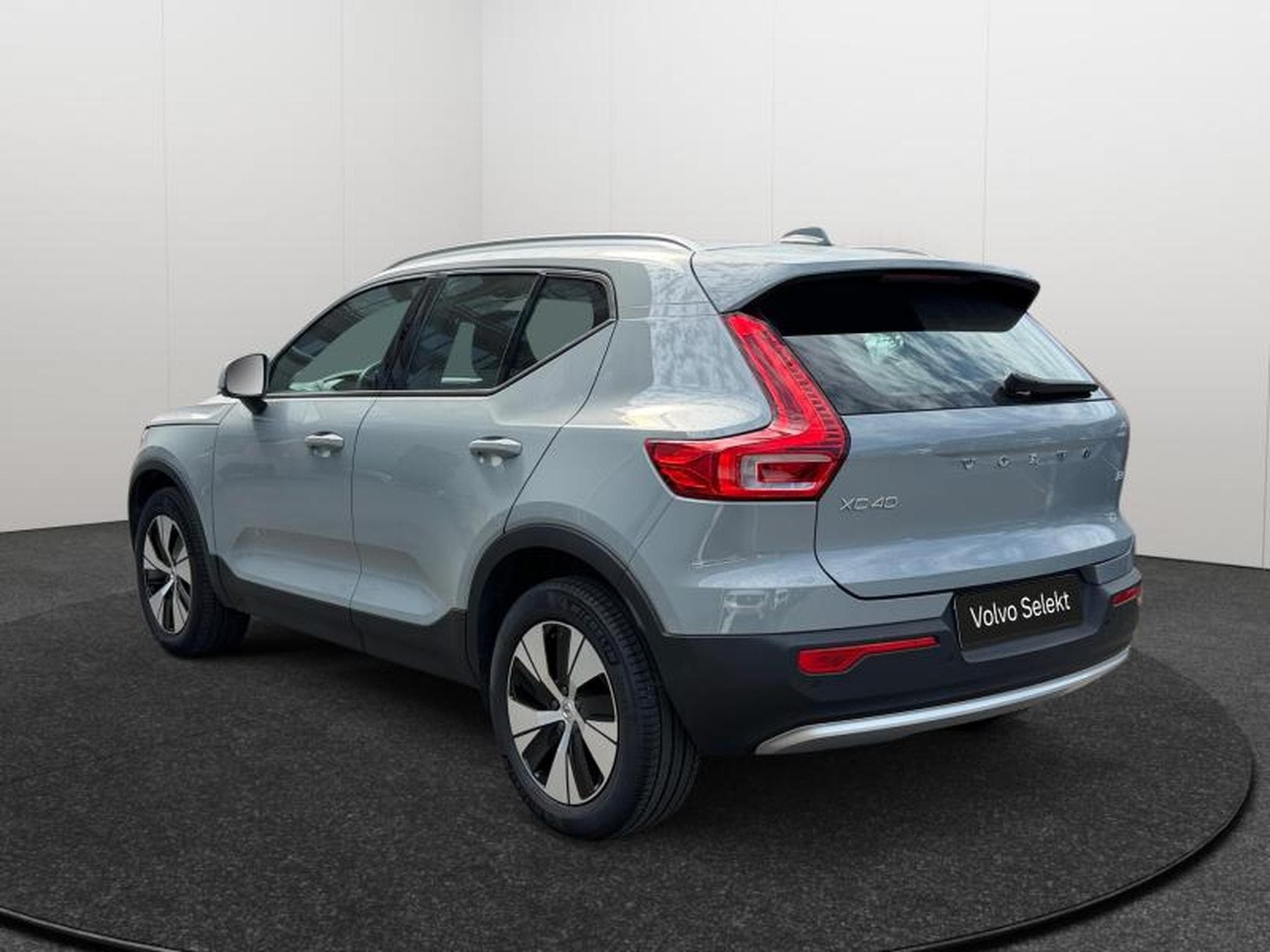 Volvo XC40 B3 Core / Essence (2025) - Foto 4