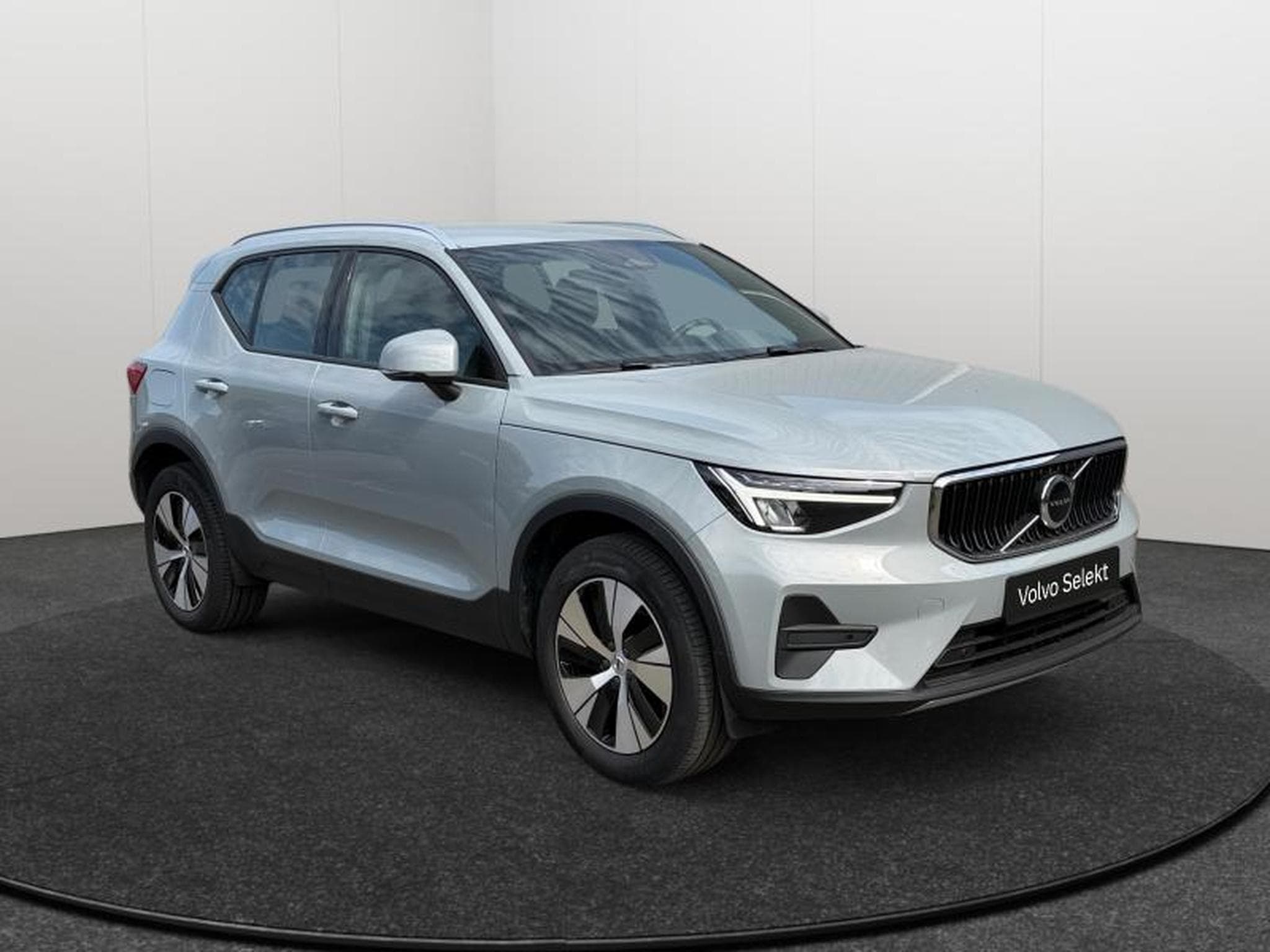 Volvo XC40 B3 Core / Essence (2025) - Foto 7