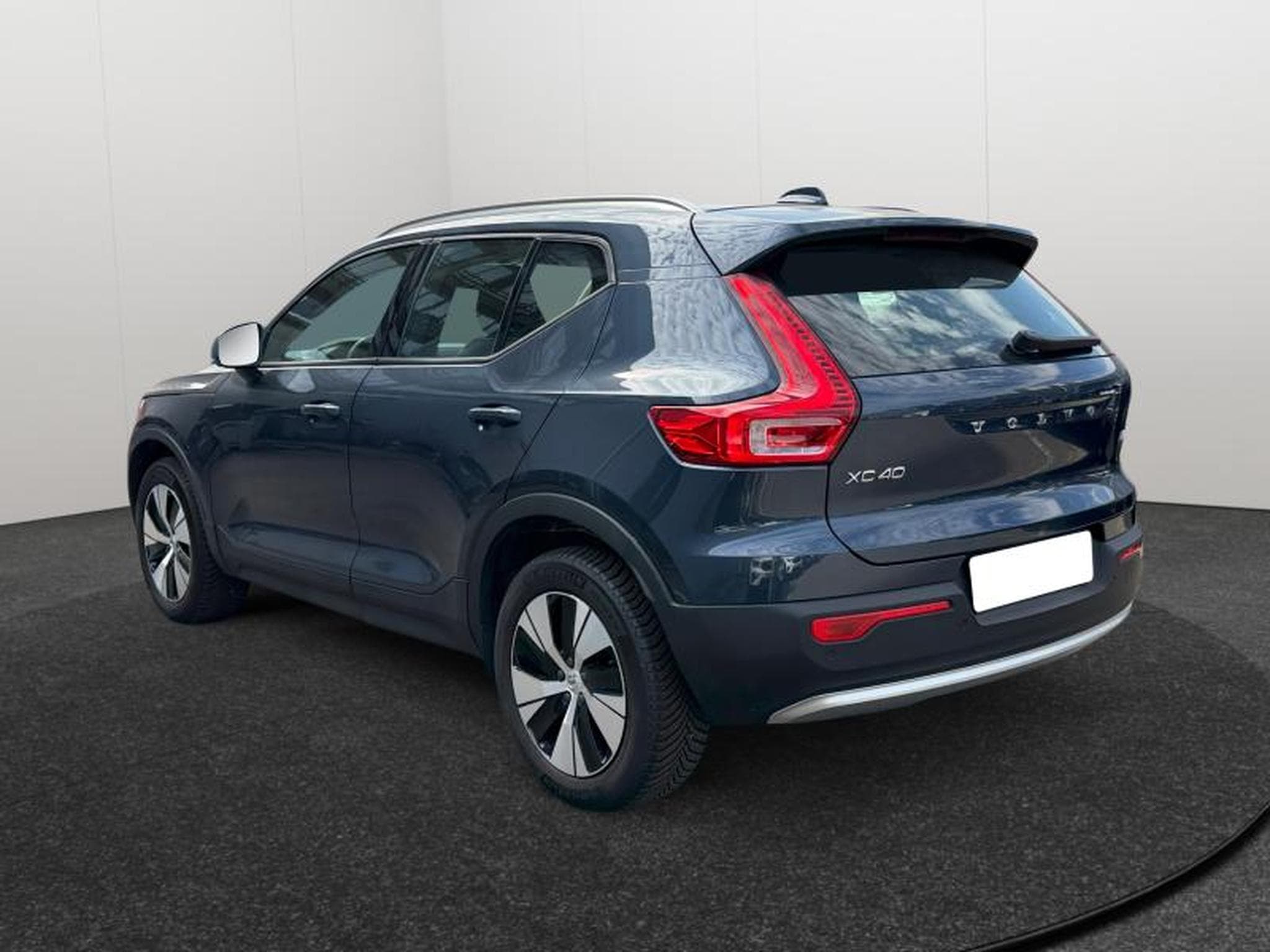 Volvo XC40 B3 Core 2026 / Essence (2025) - Foto 5