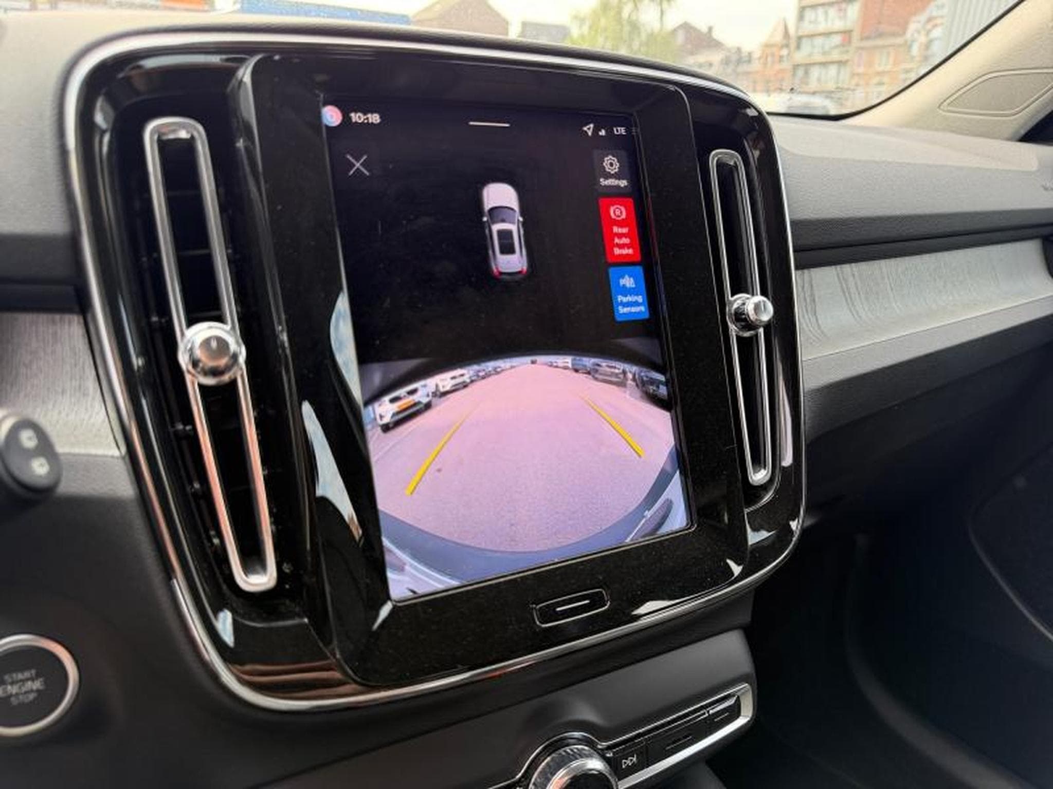 Volvo XC40 B3 Core 2026 / Essence (2025) - Foto 17