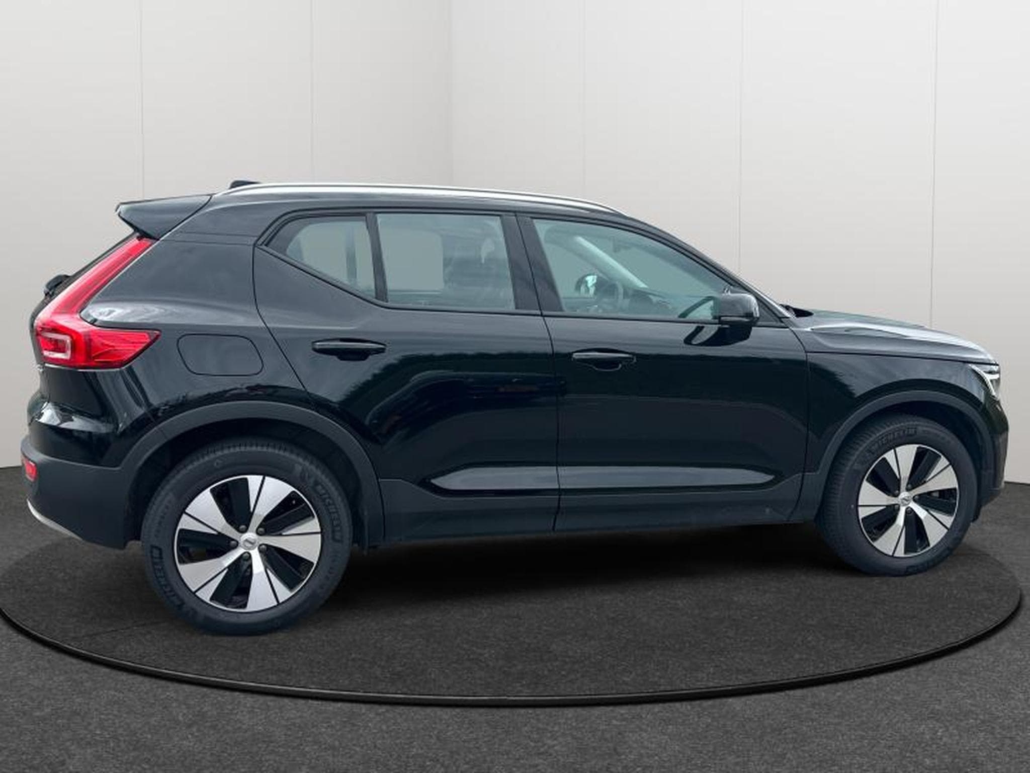 Volvo XC40 B3 Core 2026 / Essence (2025) - Foto 6
