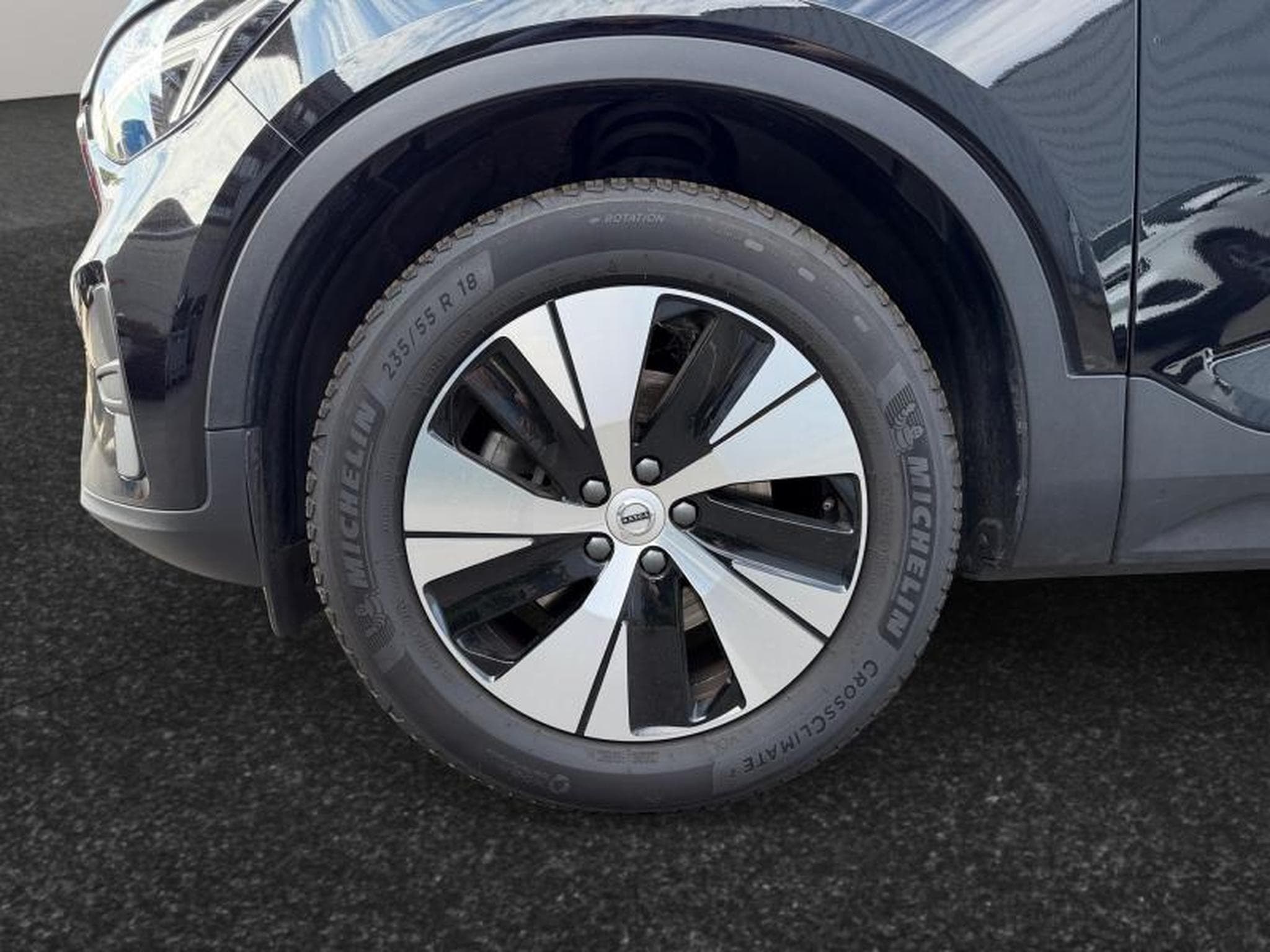 Volvo XC40 B3 Core / Essence (2025) - Foto 14