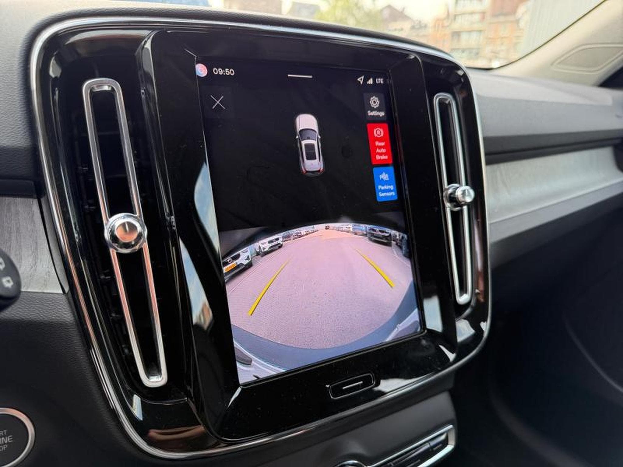 Volvo XC40 B3 Core / Essence (2025) - Foto 17