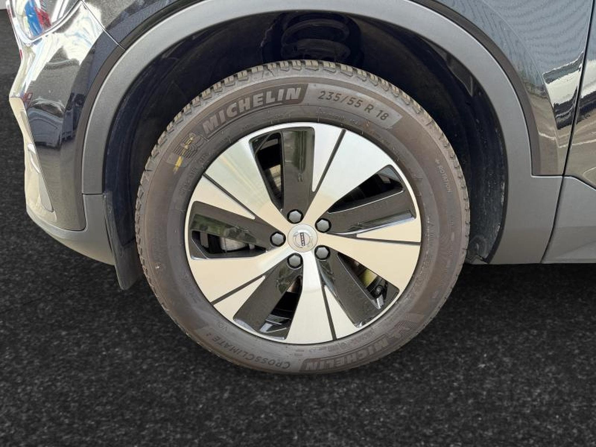 Volvo XC40 B3 Core 2026 / Essence (2025) - Foto 14