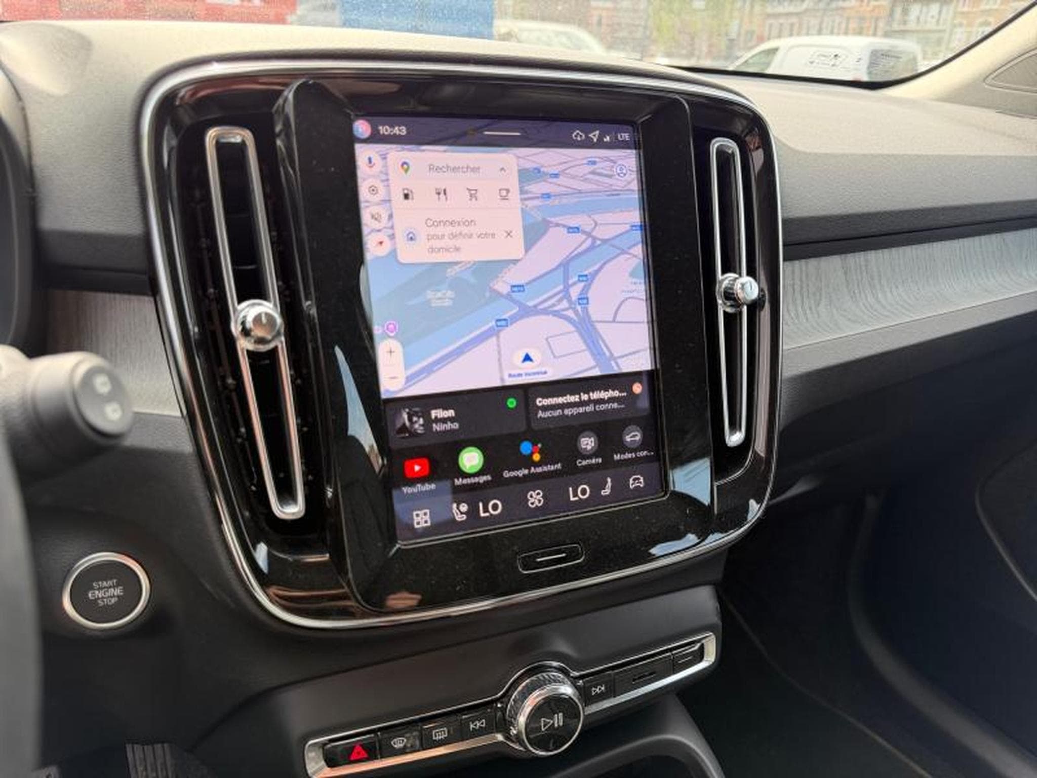 Volvo XC40 B3 Core 2026 / Essence (2025) - Foto 16