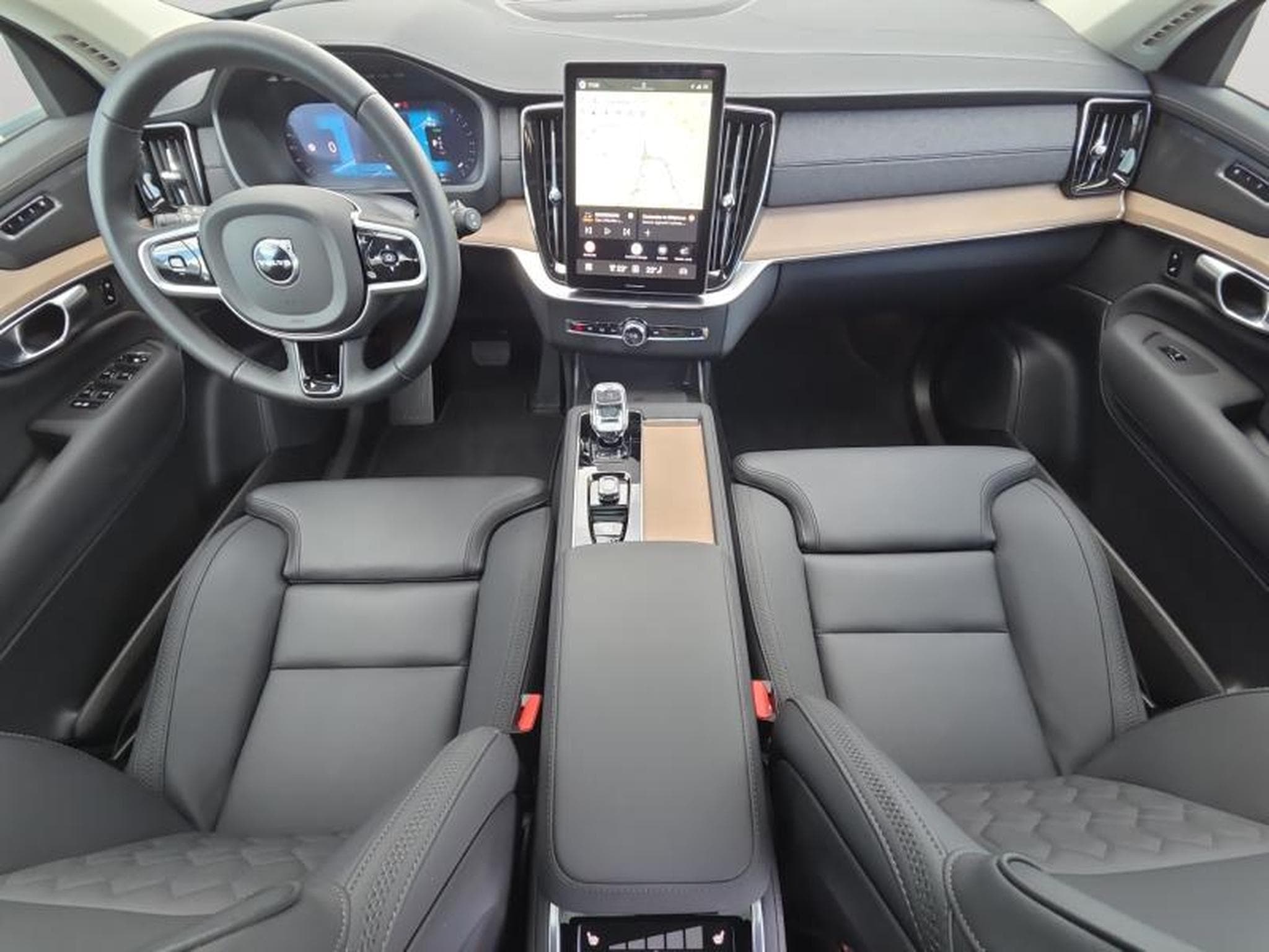 Volvo XC90 T8 AWD Plus Dark 2026 / Hybride (2025) - Foto 10