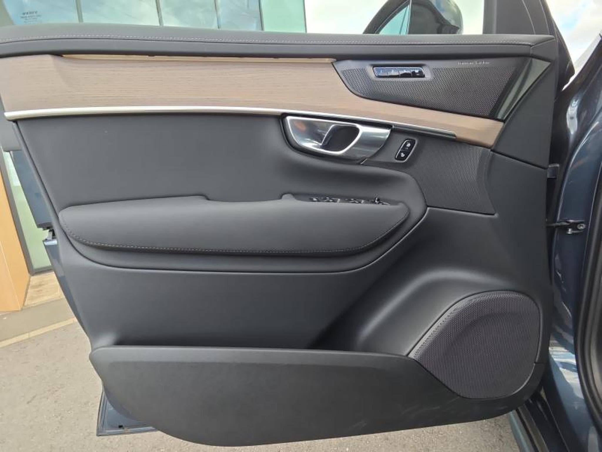 Volvo XC90 T8 AWD Plus Dark 2026 / Hybride (2025) - Foto 20