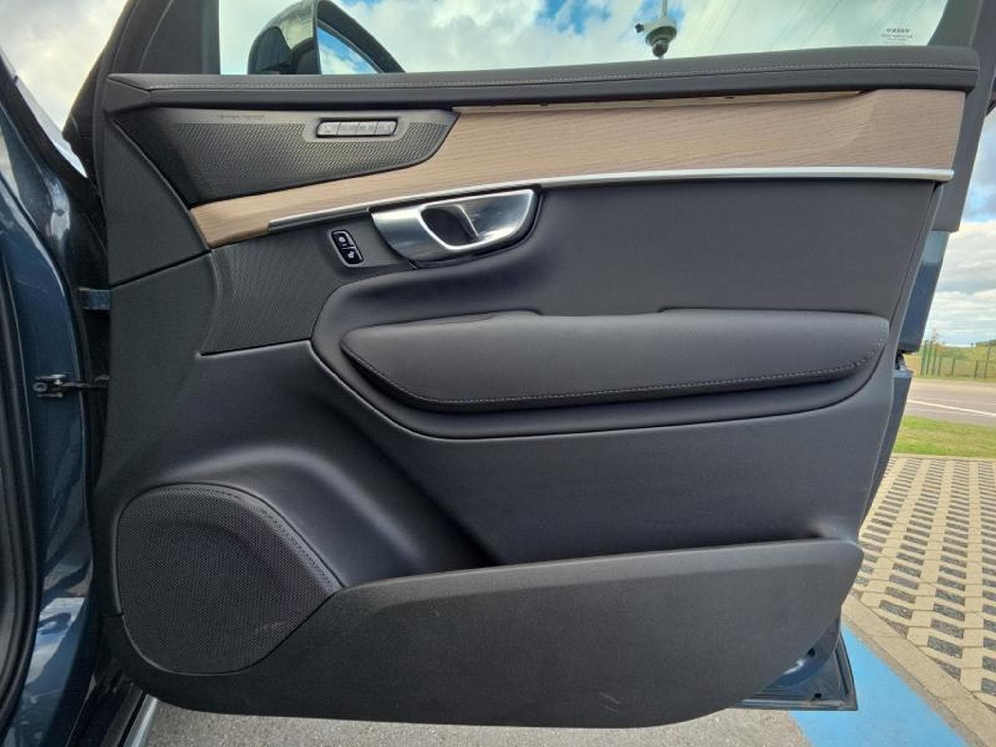 Volvo XC90 T8 AWD Plus Dark 2026 / Hybride (2025) - Foto 21