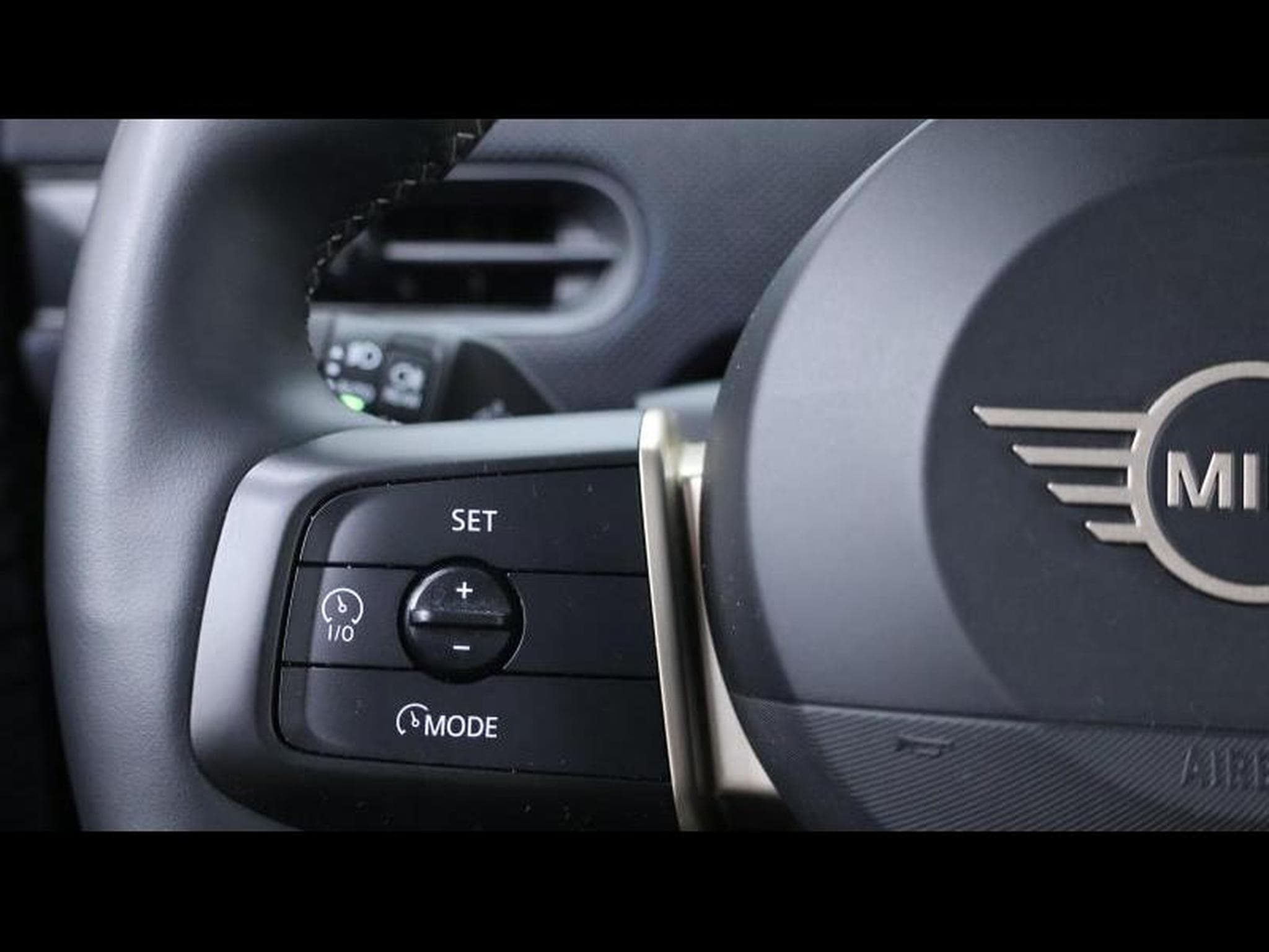 MINI Cooper 1.5 156cv Auto (2024) - Photo 16