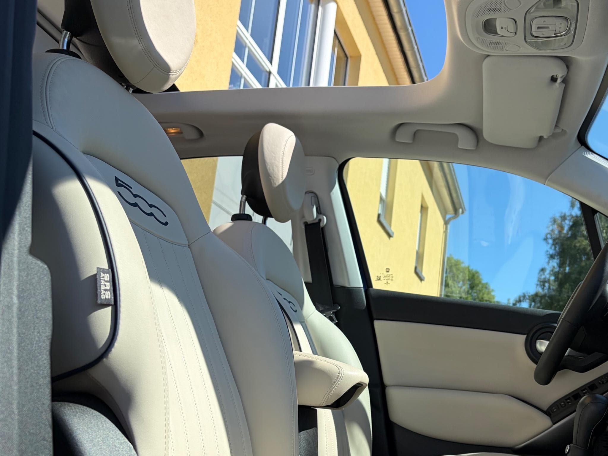 Fiat 500X Capri Yachtclub (2022) - Photo 2