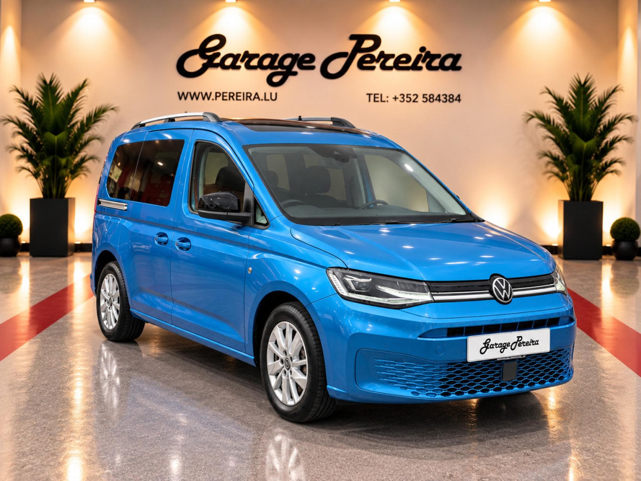 VW Caddy 1.5 TSI DSG LIFE 5 SITZE PANO NAVI 1 HAND (2021) - Photo 2