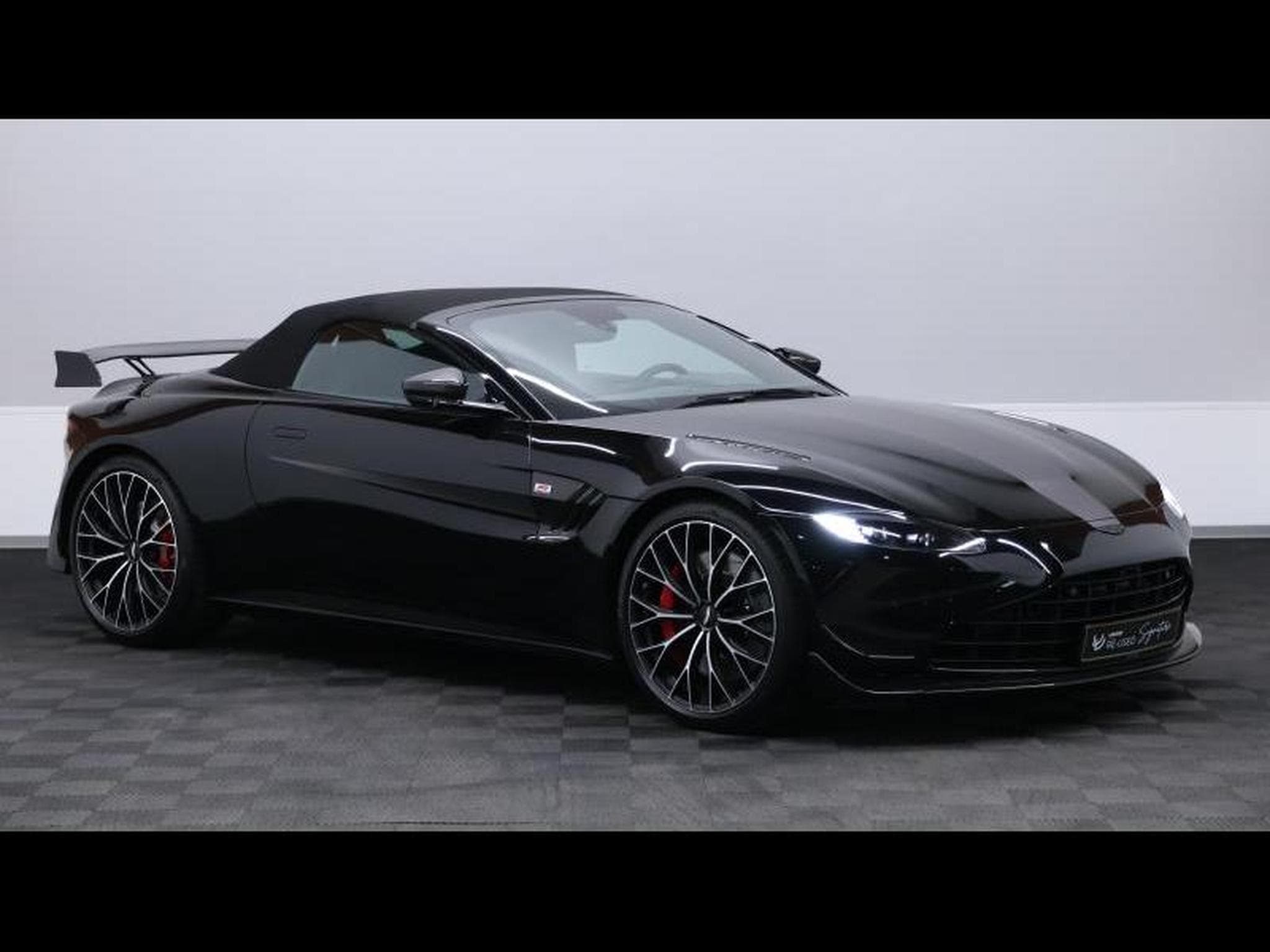 Aston-Martin V8 Vantage Roadster F1 Edition (2022) - Photo 9