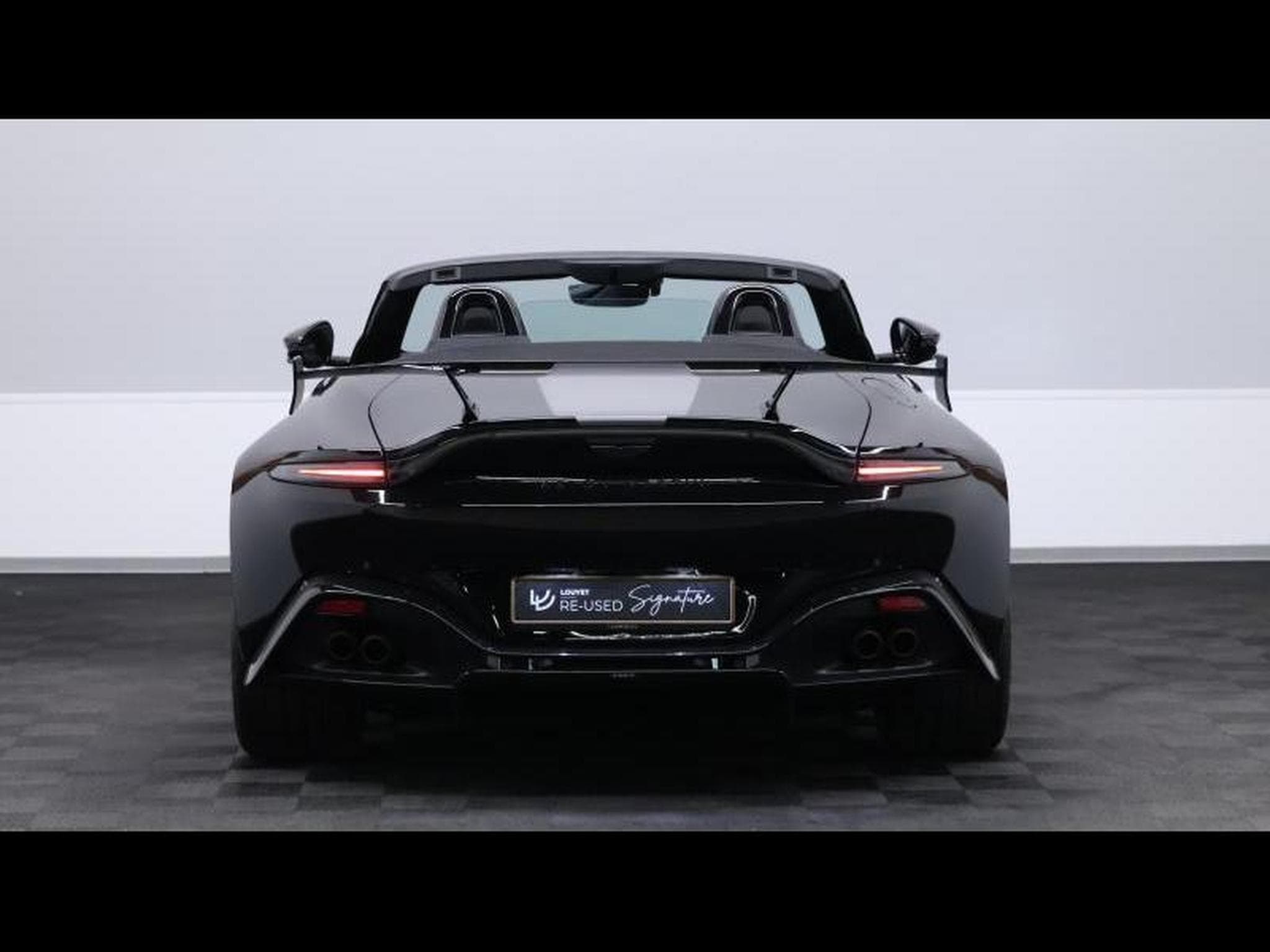 Aston-Martin V8 Vantage Roadster F1 Edition (2022) - Photo 16