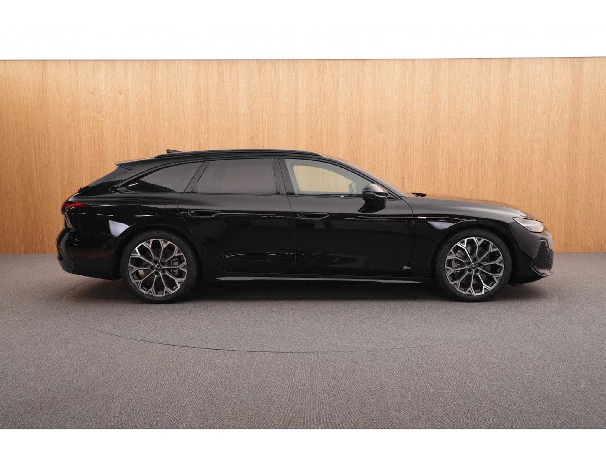 Audi A6 Avant S line 40 TDI quattro S tronic 150kW-204CV - Jantes 20 (2025) - Photo 16
