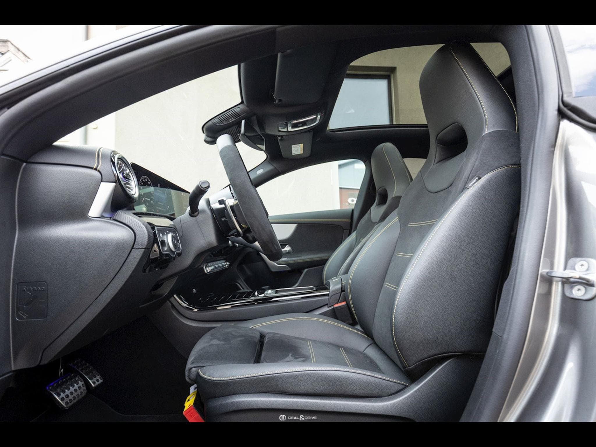 Mercedes CLA 45 AMG S 4MATIC+ (FACELIFT) PACK NIGHT II (2025) - Photo 13