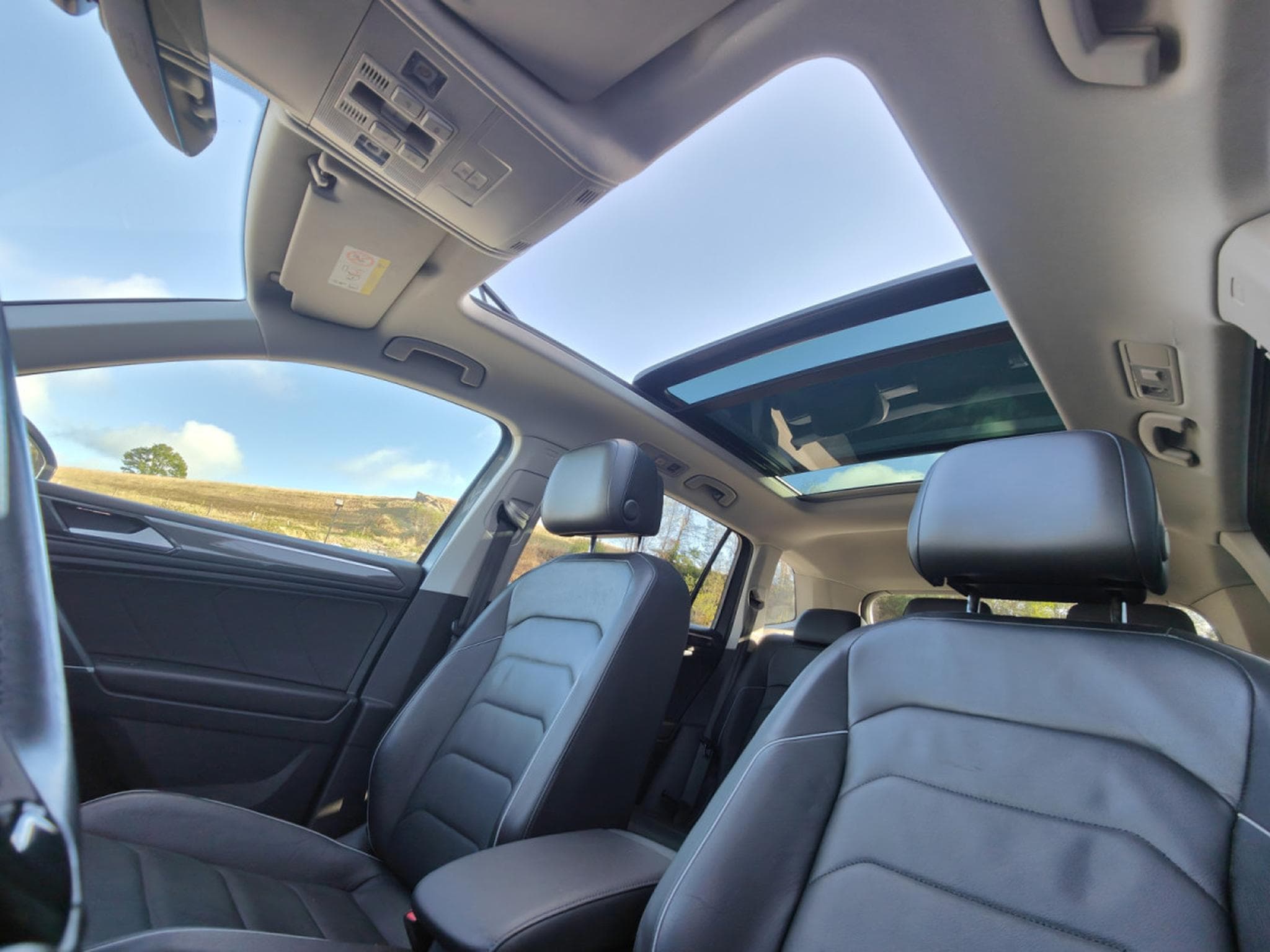 VW Tiguan 2.0 TSI 4MOTION DSG CUIR TOIT OUV PANO CARPLAY (2018) - Photo 16