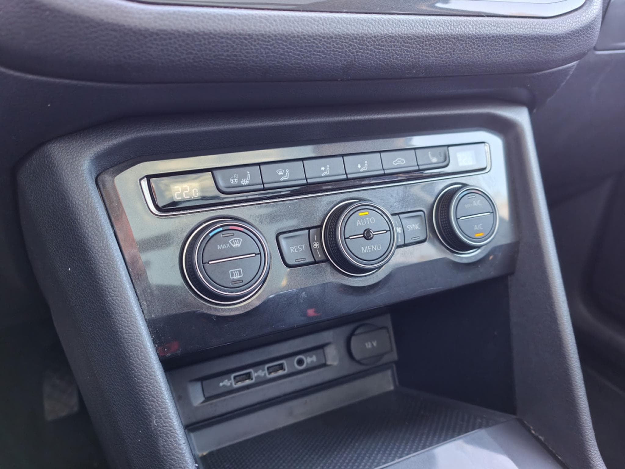 VW Tiguan 2.0 TSI 4MOTION DSG CUIR TOIT OUV PANO CARPLAY (2018) - Photo 20