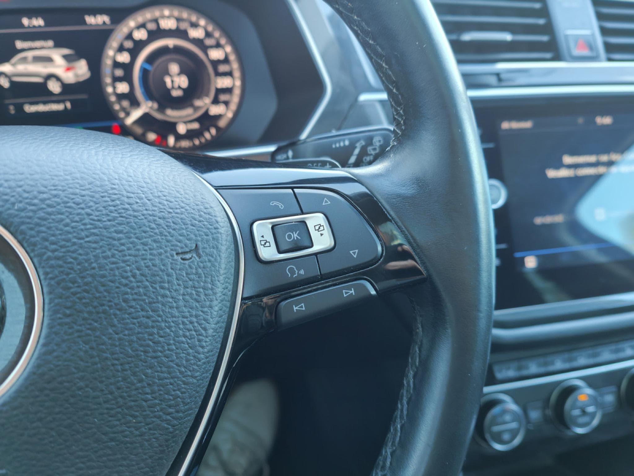 VW Tiguan 2.0 TSI 4MOTION DSG CUIR TOIT OUV PANO CARPLAY (2018) - Photo 25