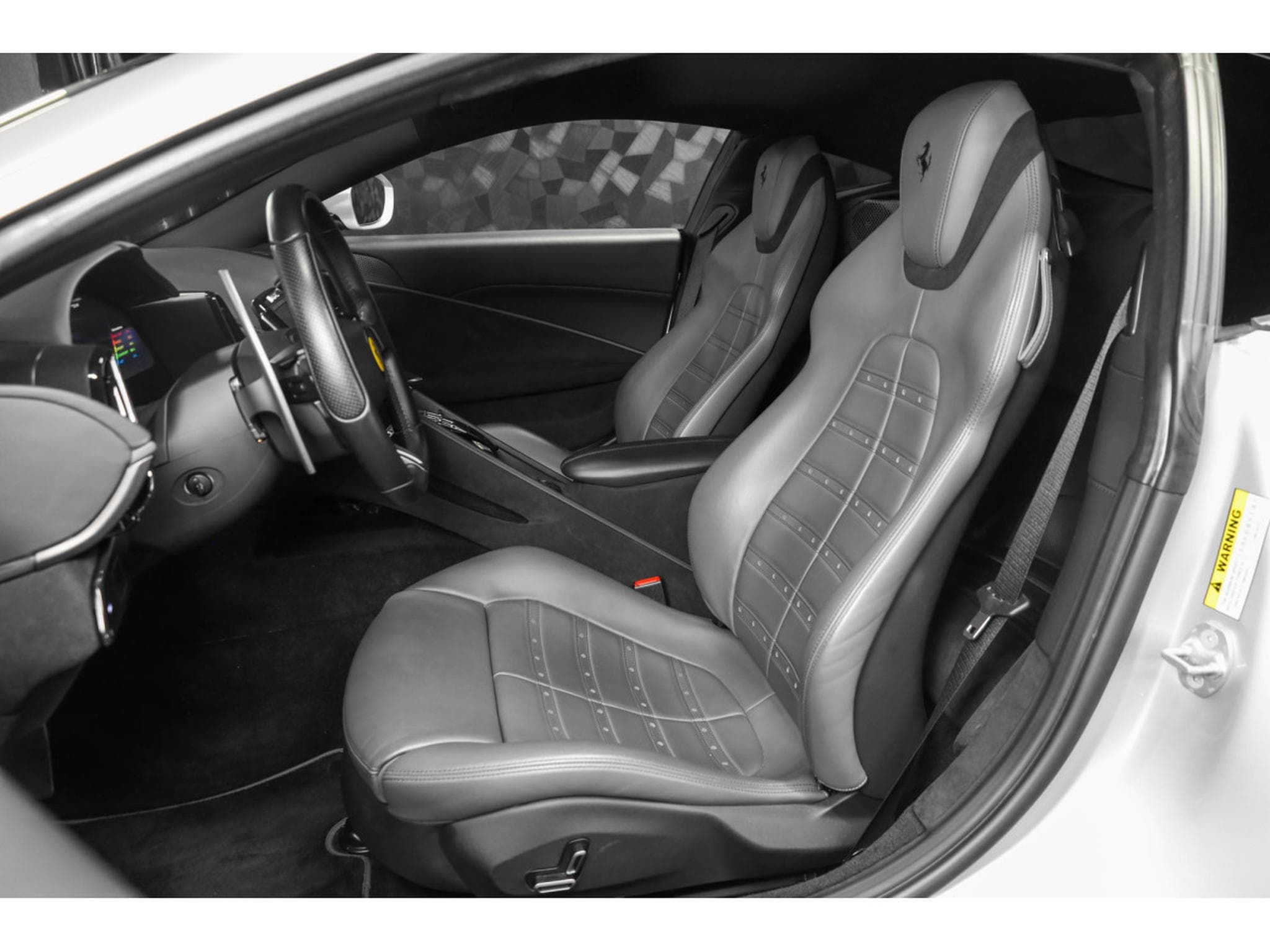 Ferrari Roma V8 - ARGENTO NURBURGRING (2021) - Photo 9