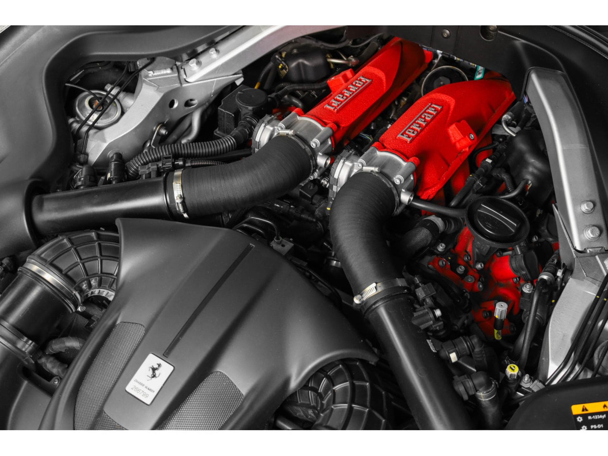 Ferrari Roma V8 - ARGENTO NURBURGRING (2021) - Photo 10