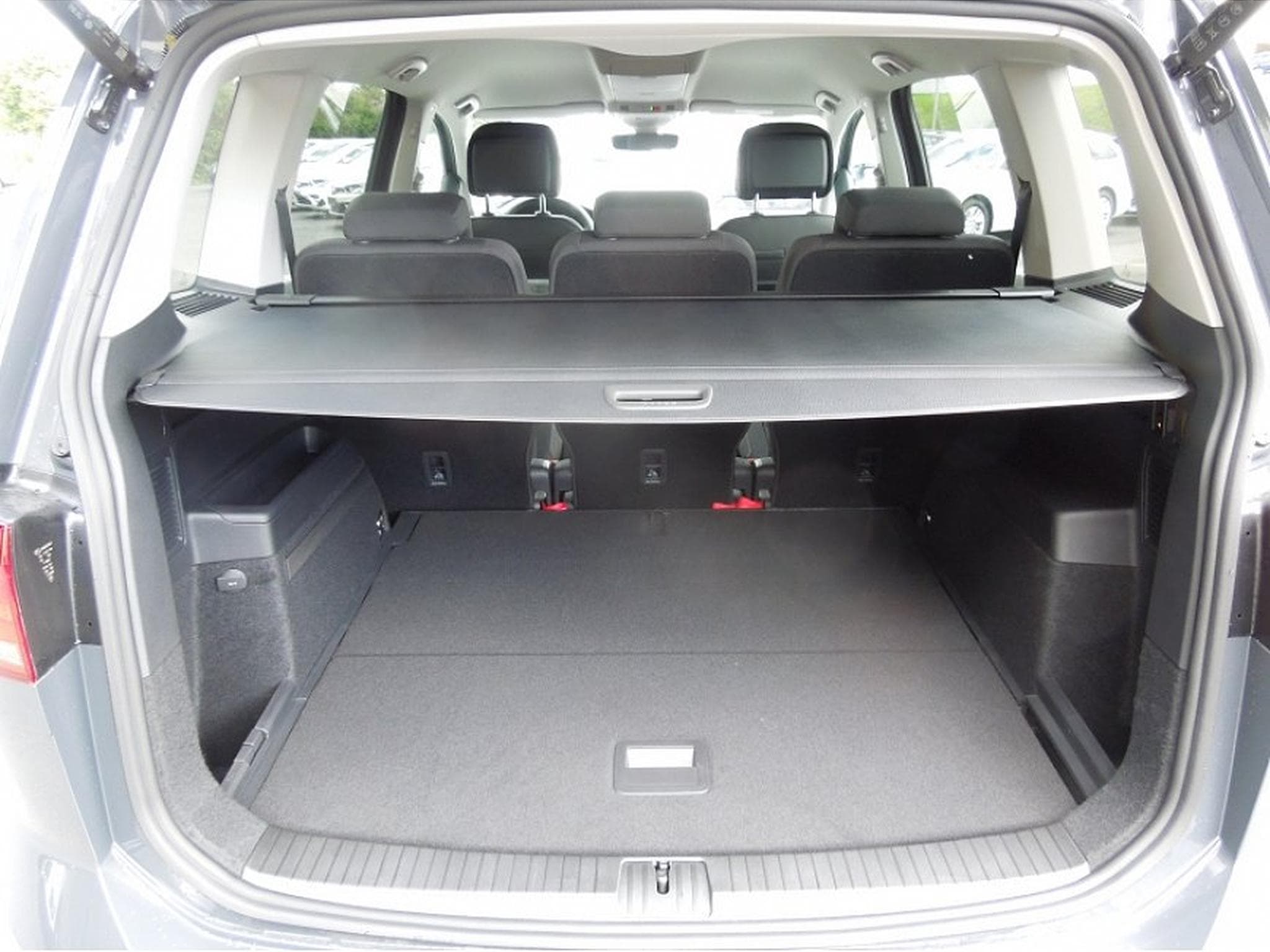 VW Touran (2026) - Photo 13