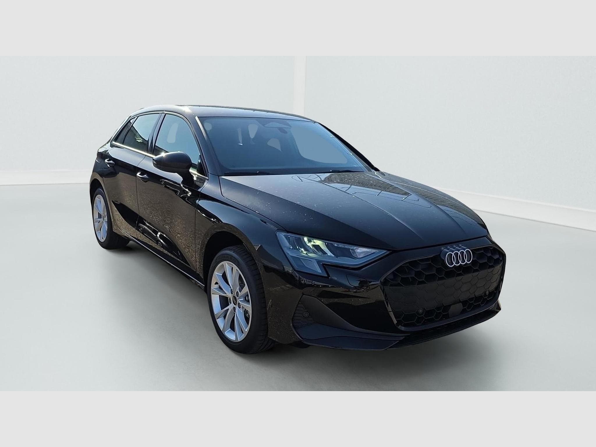 Audi A3 TFSI Mild Hybrid 150 S tronic 7 Design (2026) - Photo 1